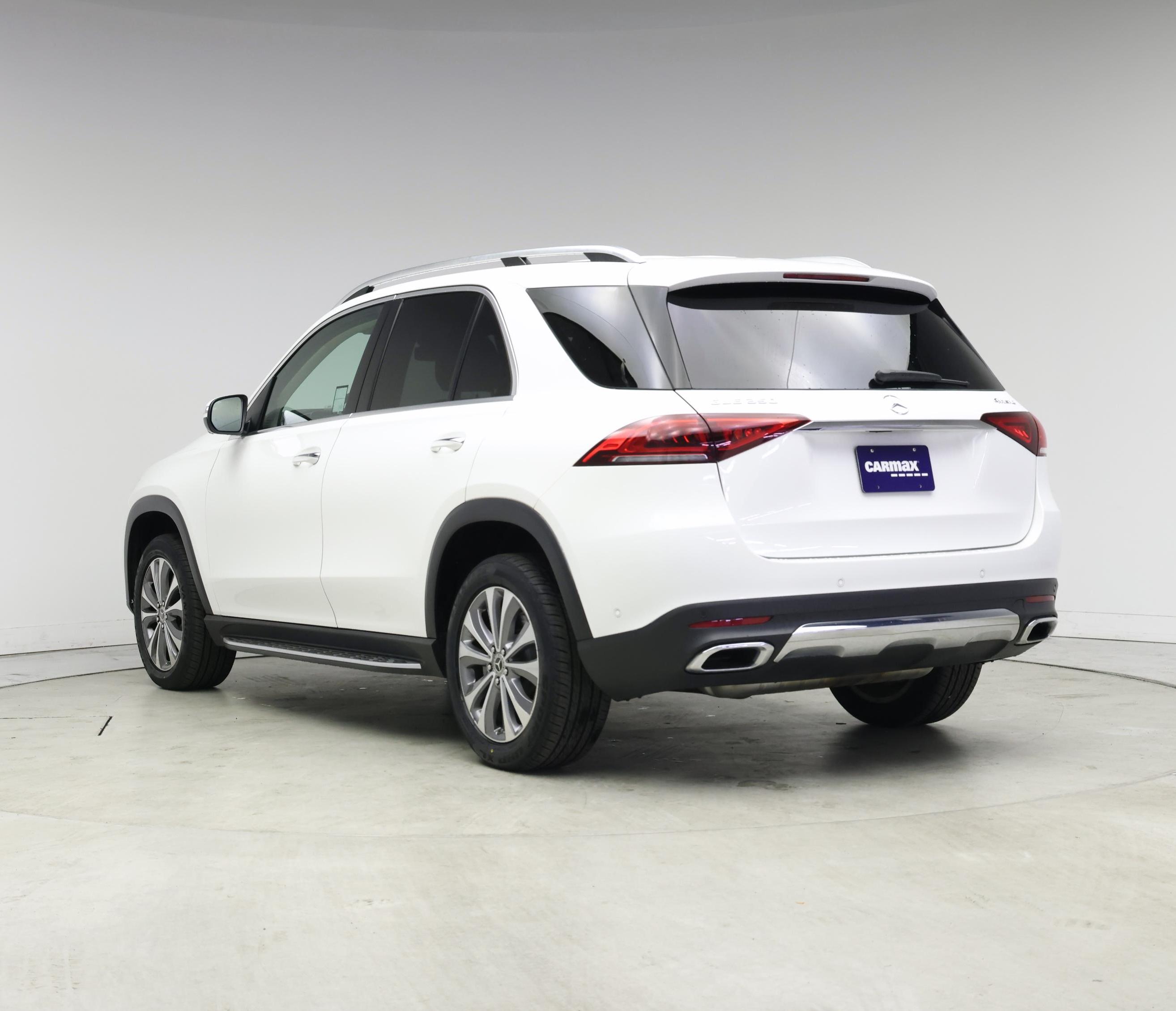 Thumbnail: 2023 Mercedes-Benz GLE - 2