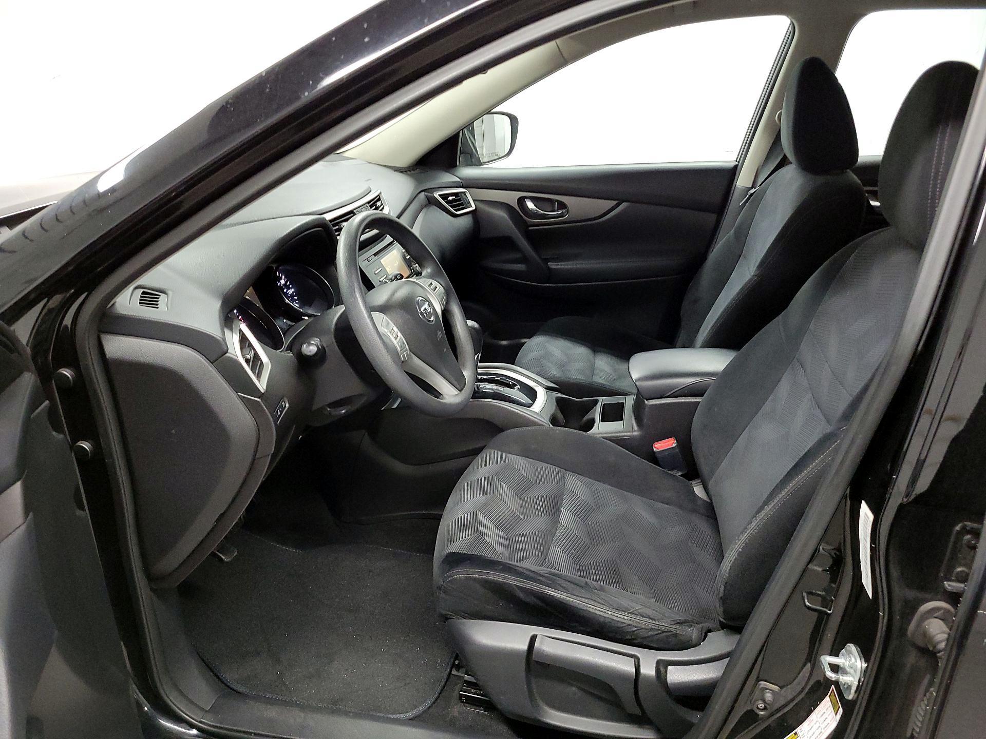 Thumbnail: 2015 Nissan Rogue - 11