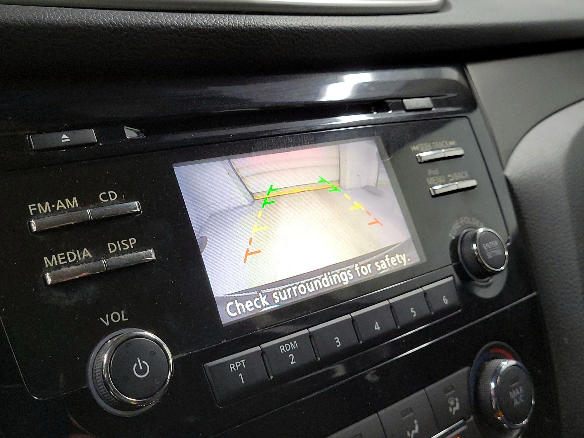 Thumbnail: 2015 Nissan Rogue - 14