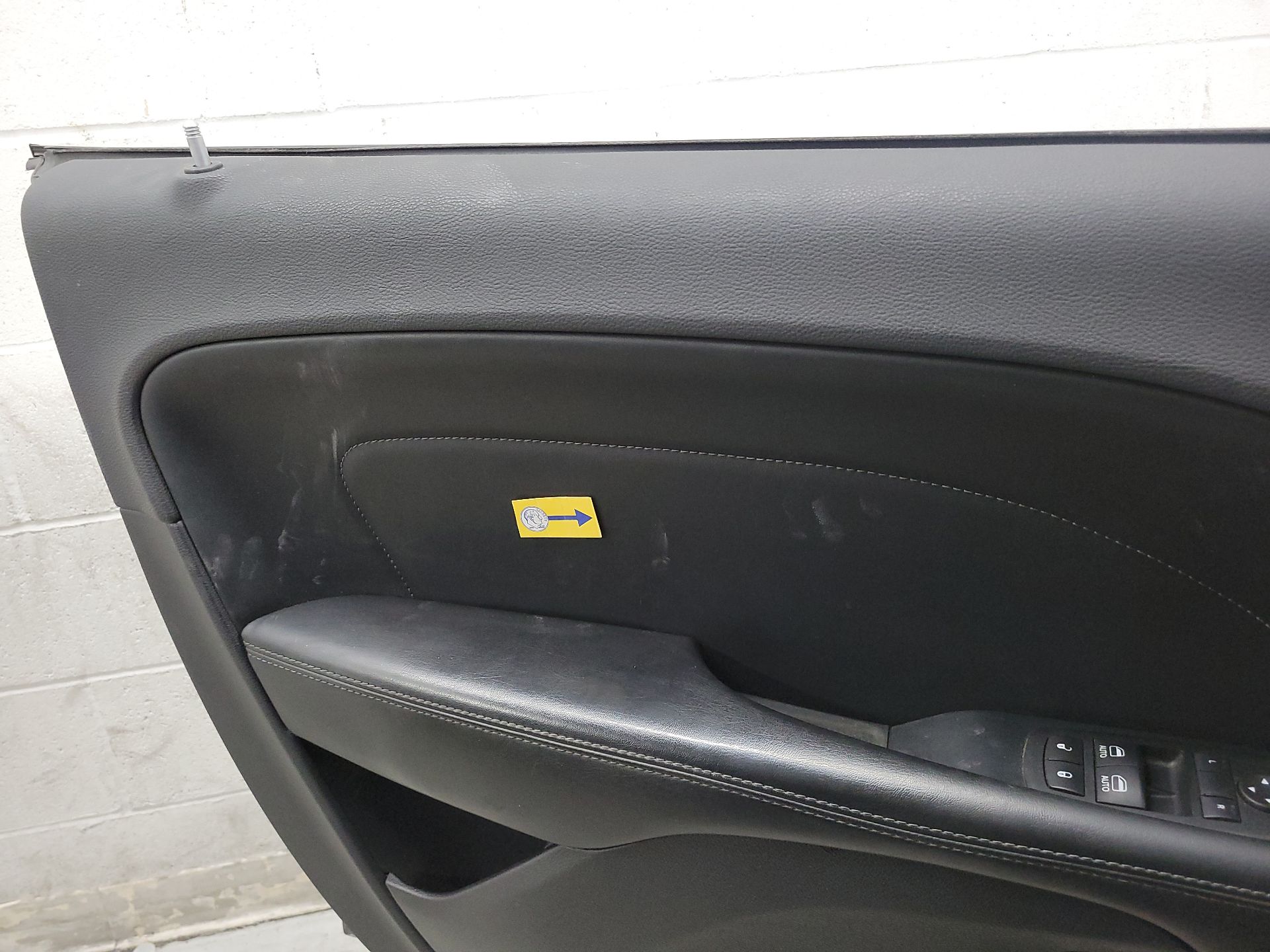 Thumbnail: 2015 Dodge Challenger - 18