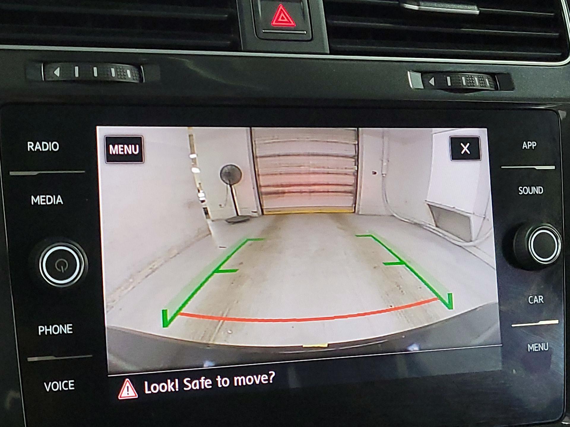 Thumbnail: 2018 Volkswagen Golf - 13