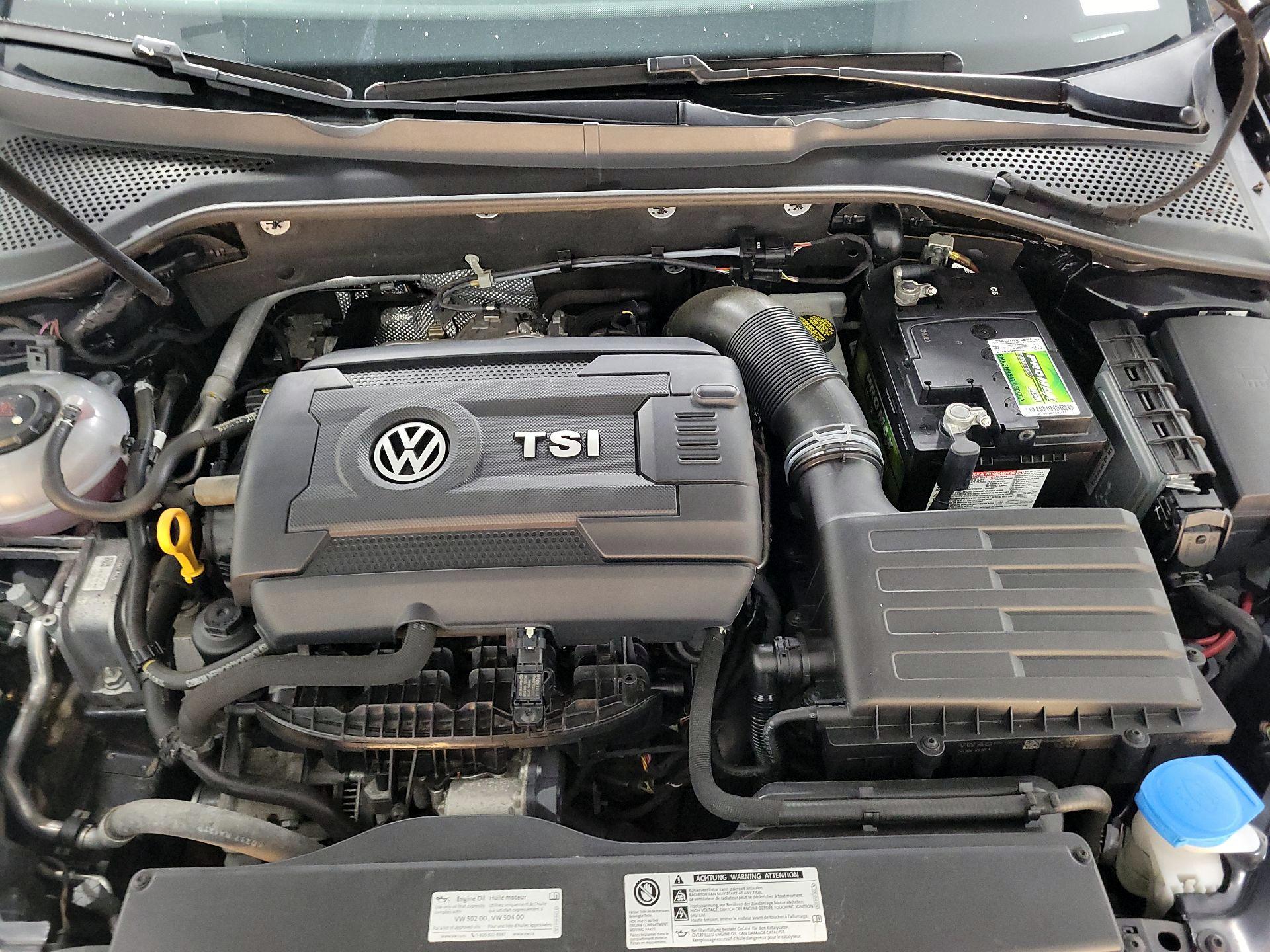 Thumbnail: 2018 Volkswagen Golf - 19