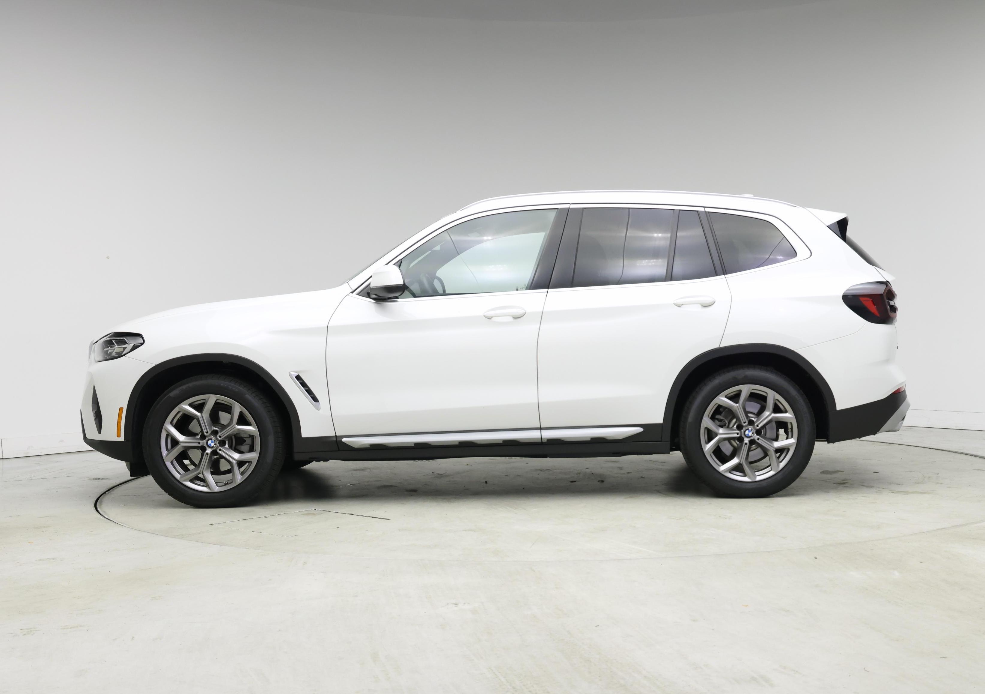 Thumbnail: 2022 BMW X3 - 3