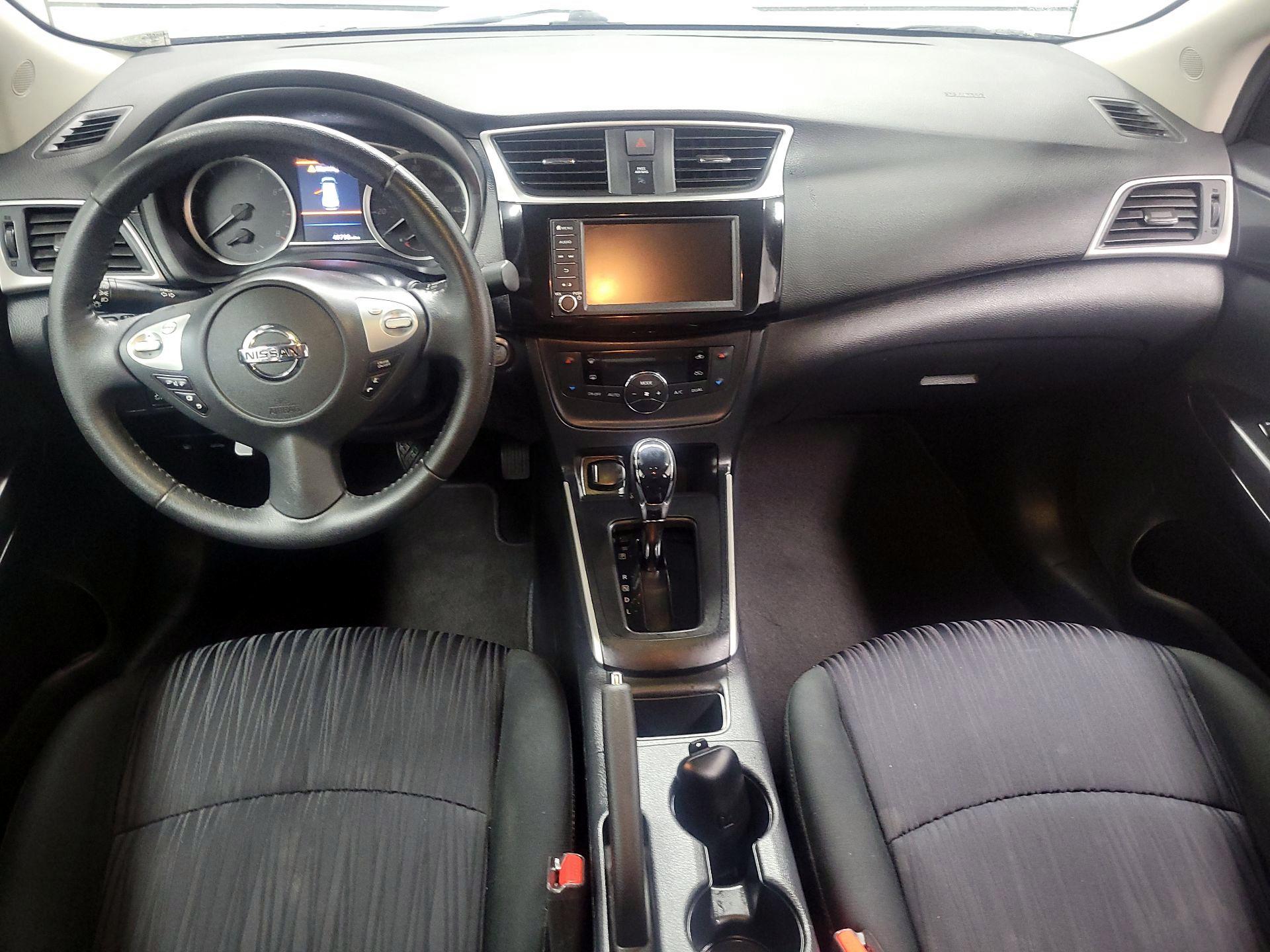 Thumbnail: 2019 Nissan Sentra - 9