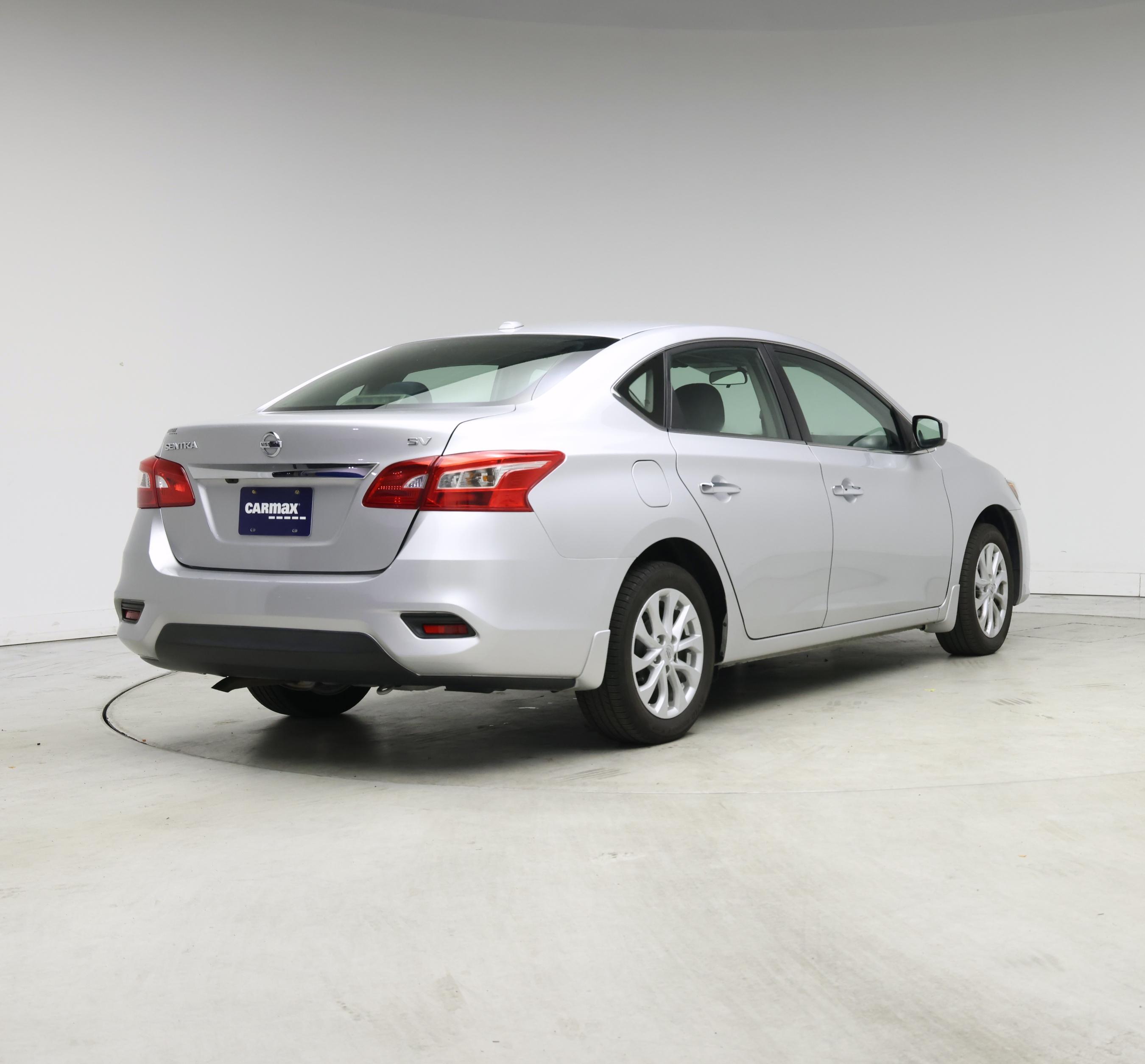 Thumbnail: 2019 Nissan Sentra - 8