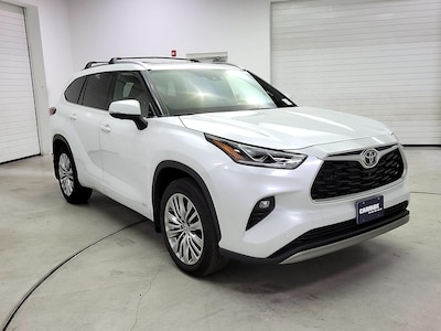 2025 Toyota Highlander Hybrid Platinum