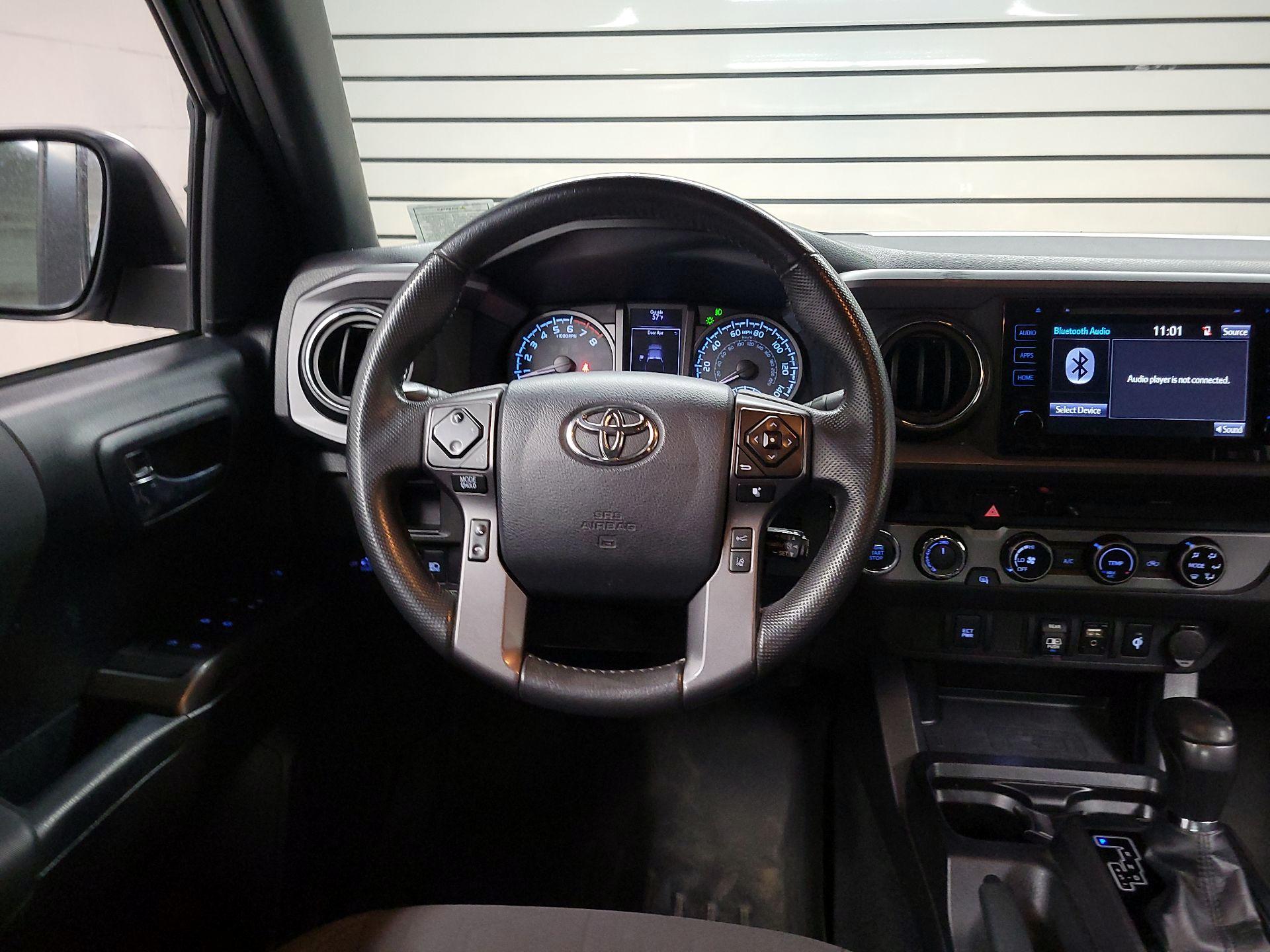 Thumbnail: 2018 Toyota Tacoma - 10