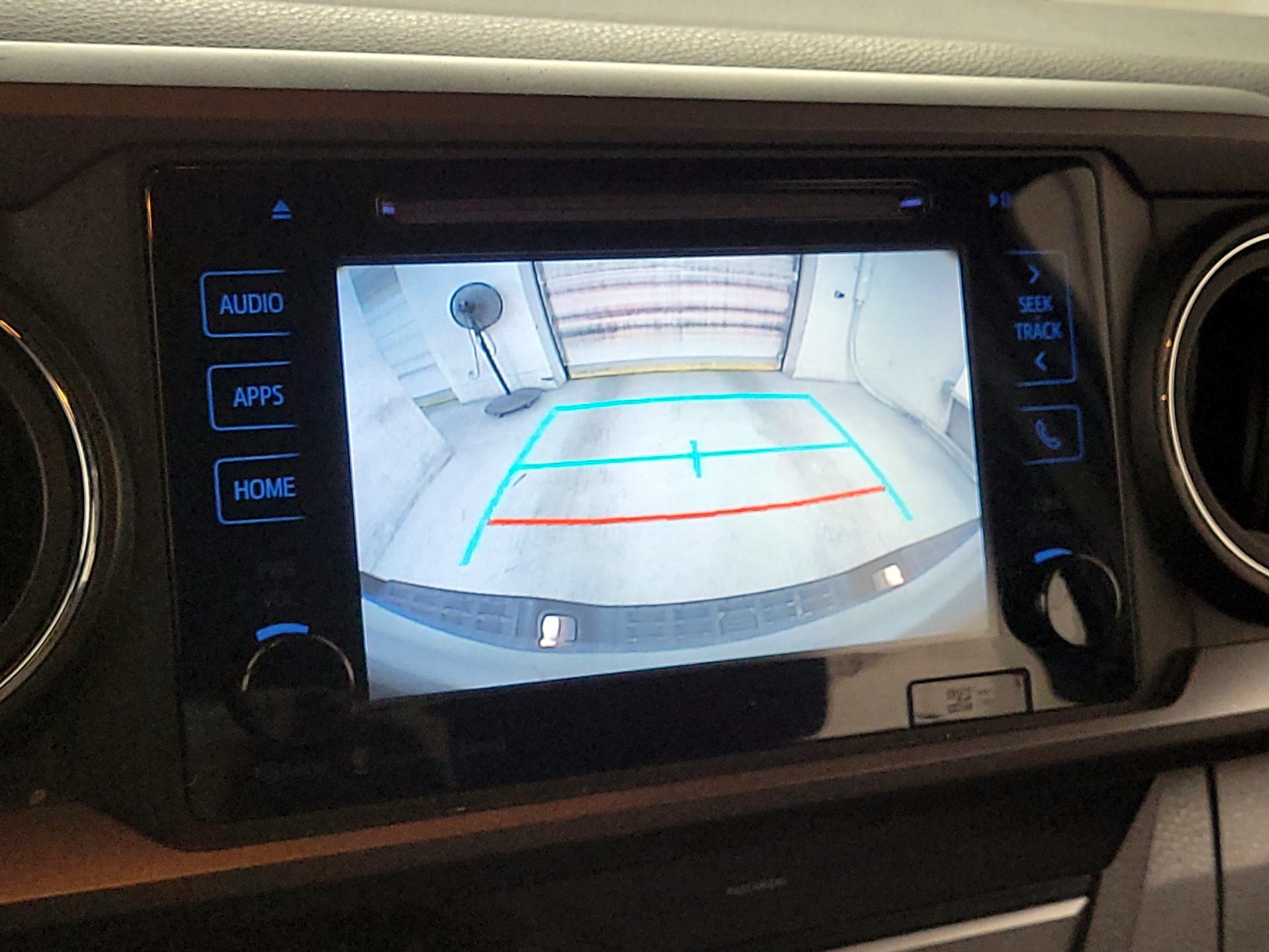 Thumbnail: 2018 Toyota Tacoma - 13