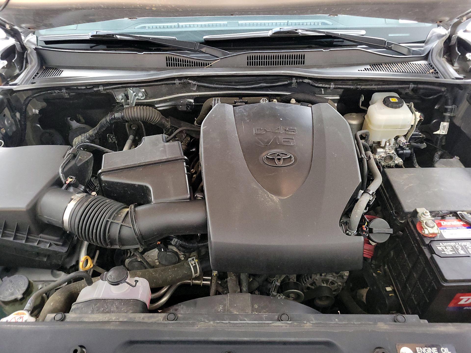 Thumbnail: 2018 Toyota Tacoma - 19