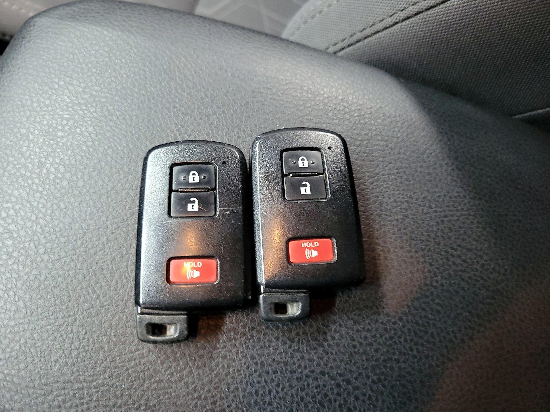 Thumbnail: 2018 Toyota Tacoma - 20