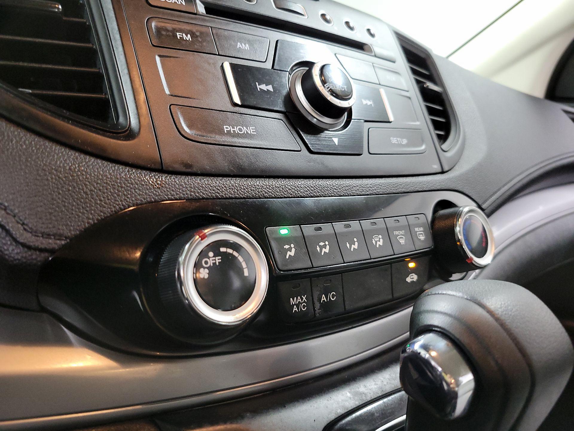 Thumbnail: 2015 Honda CR-V - 16