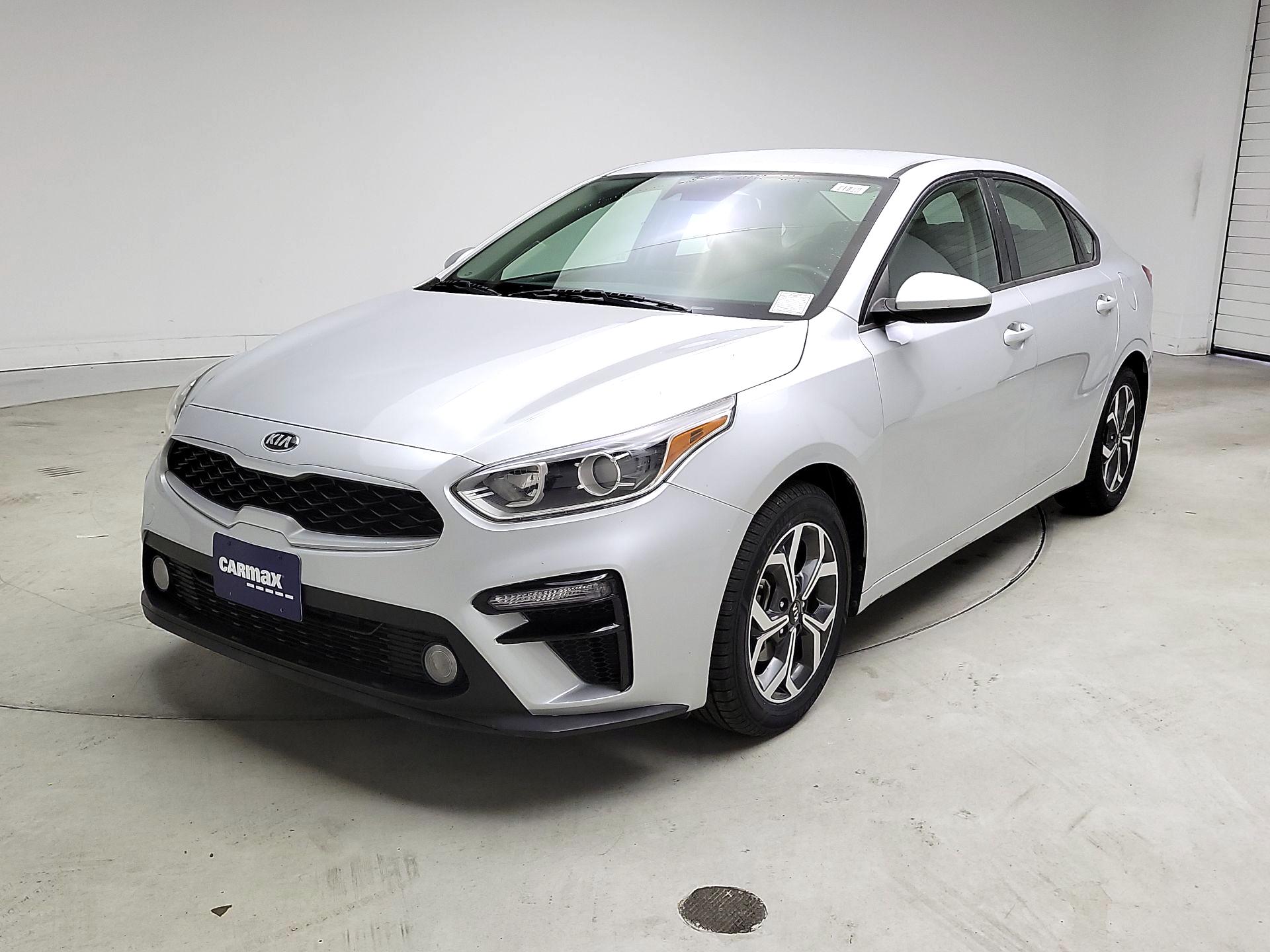 Thumbnail: 2020 Kia Forte - 3