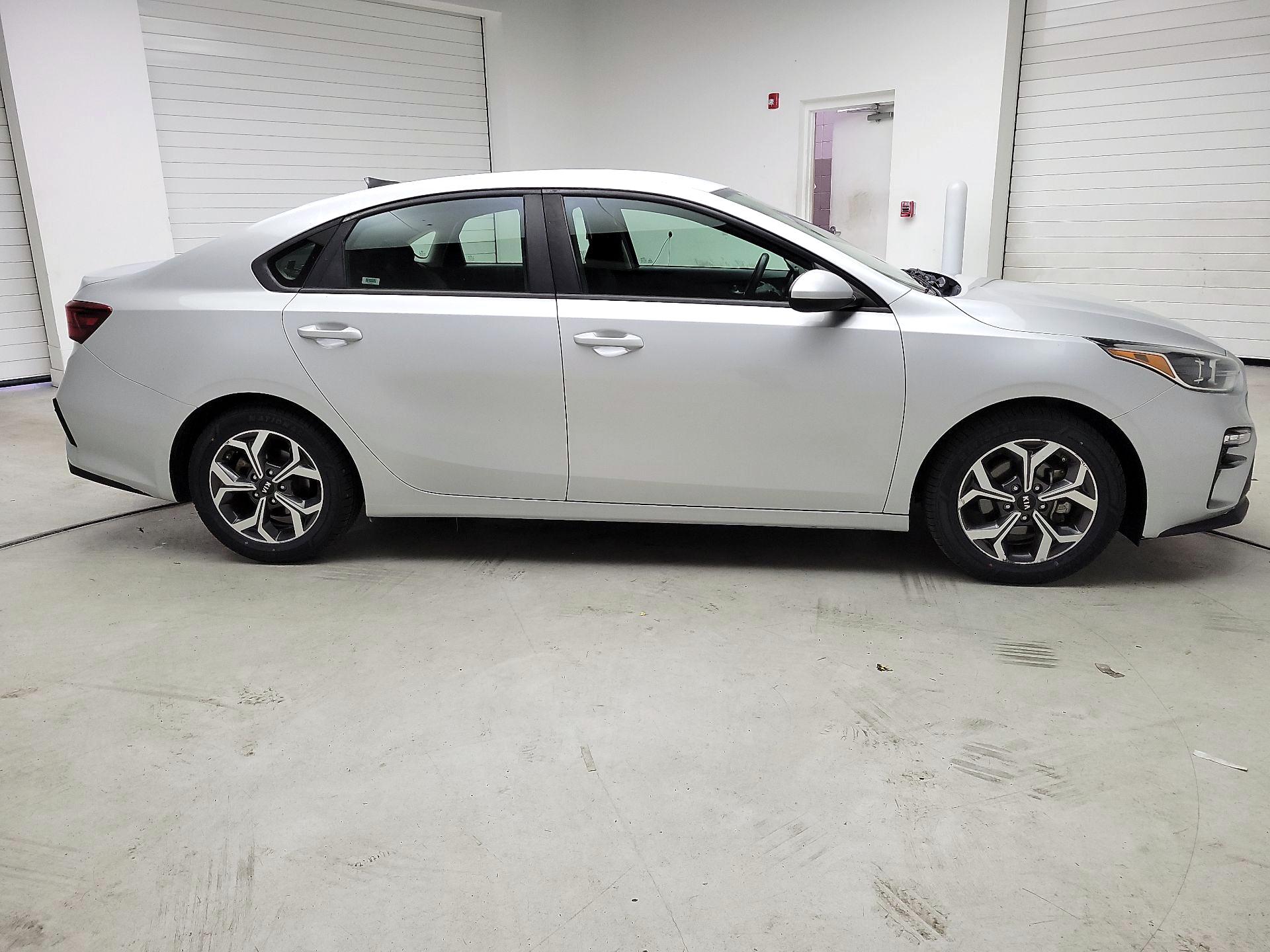 Thumbnail: 2020 Kia Forte - 4