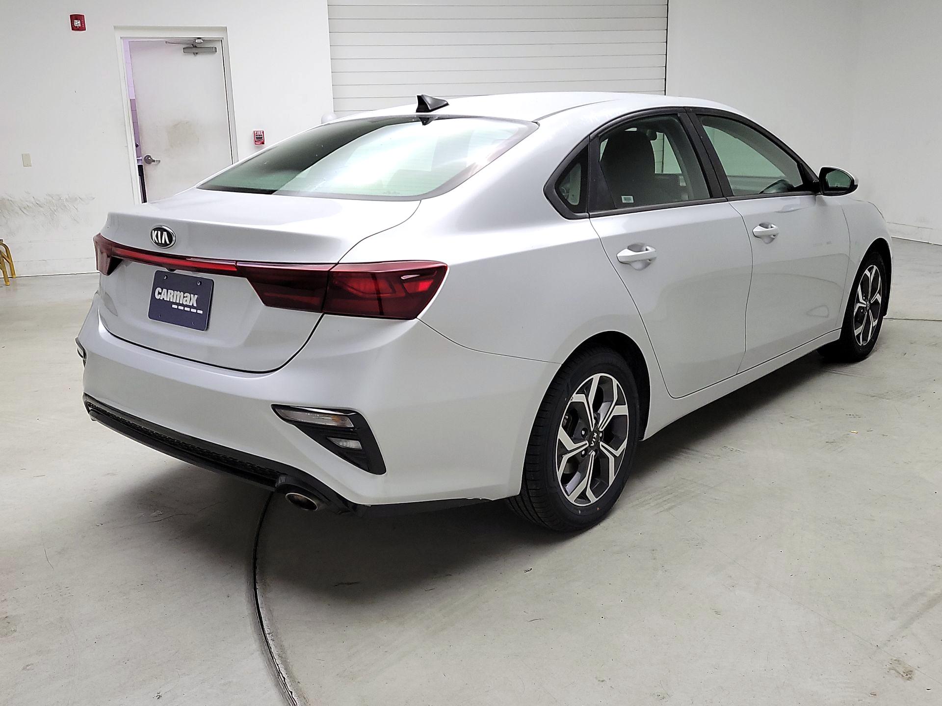 Thumbnail: 2020 Kia Forte - 5