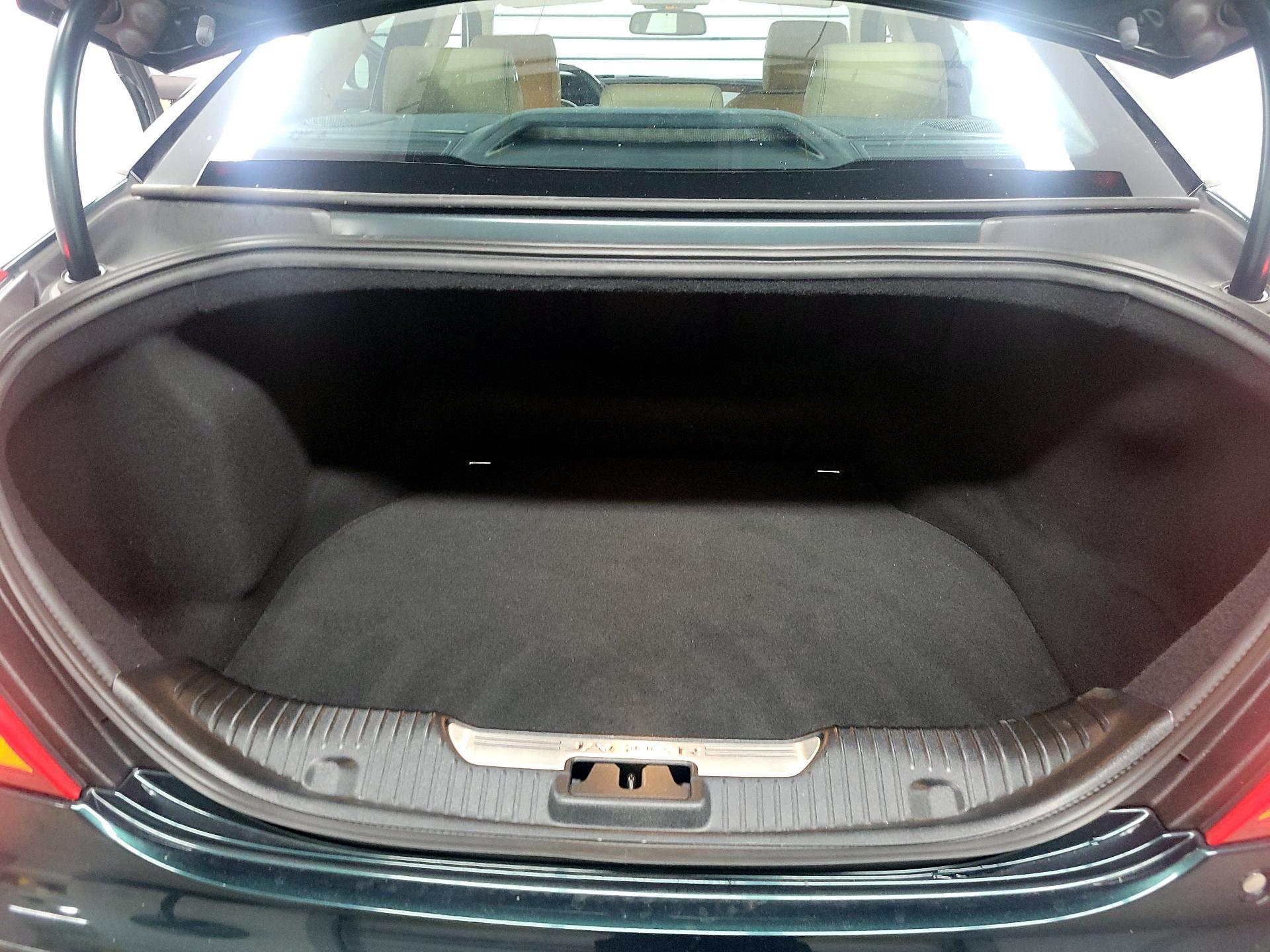 Thumbnail: 2017 Jaguar XJ - 18