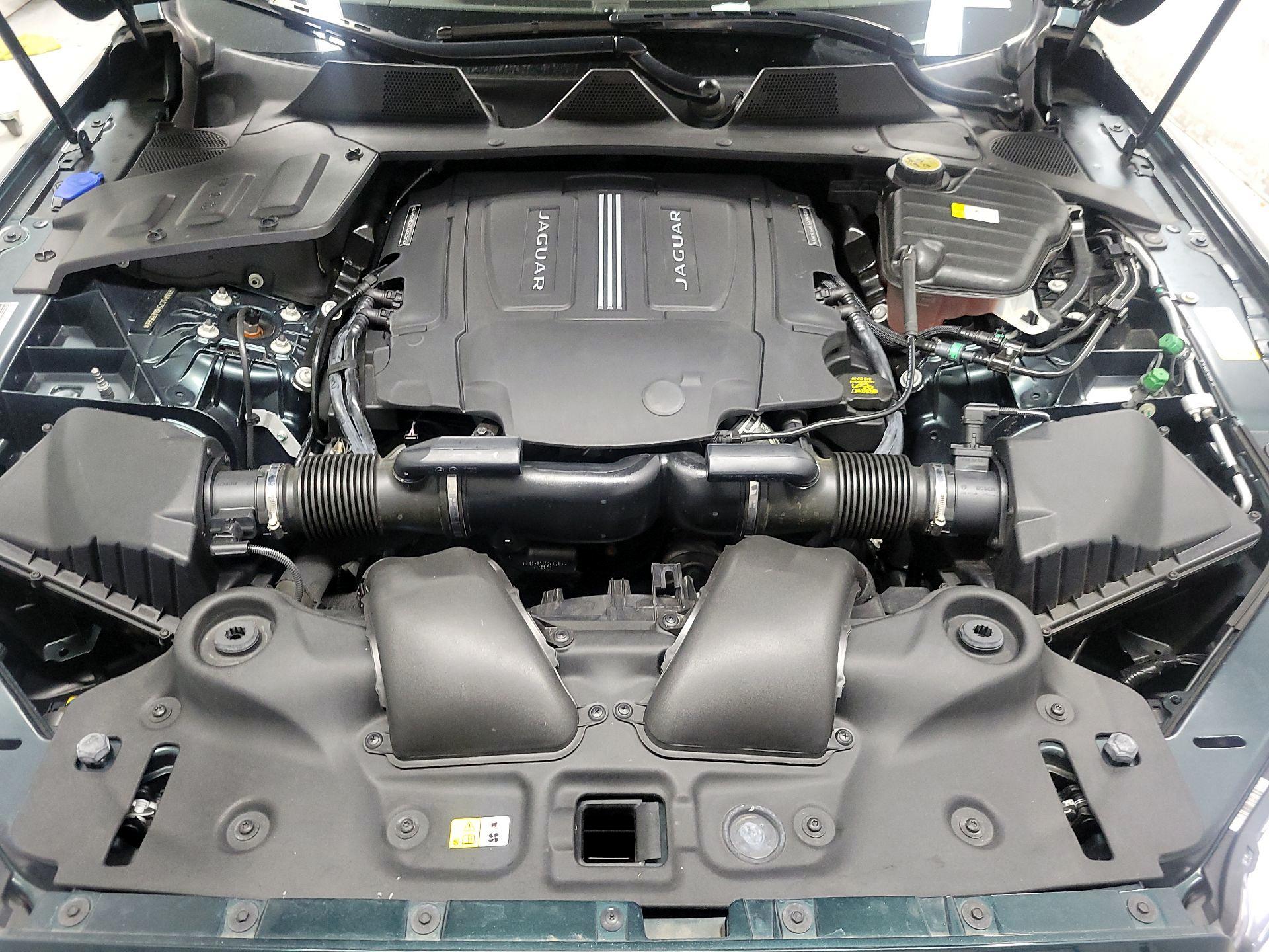 Thumbnail: 2017 Jaguar XJ - 19