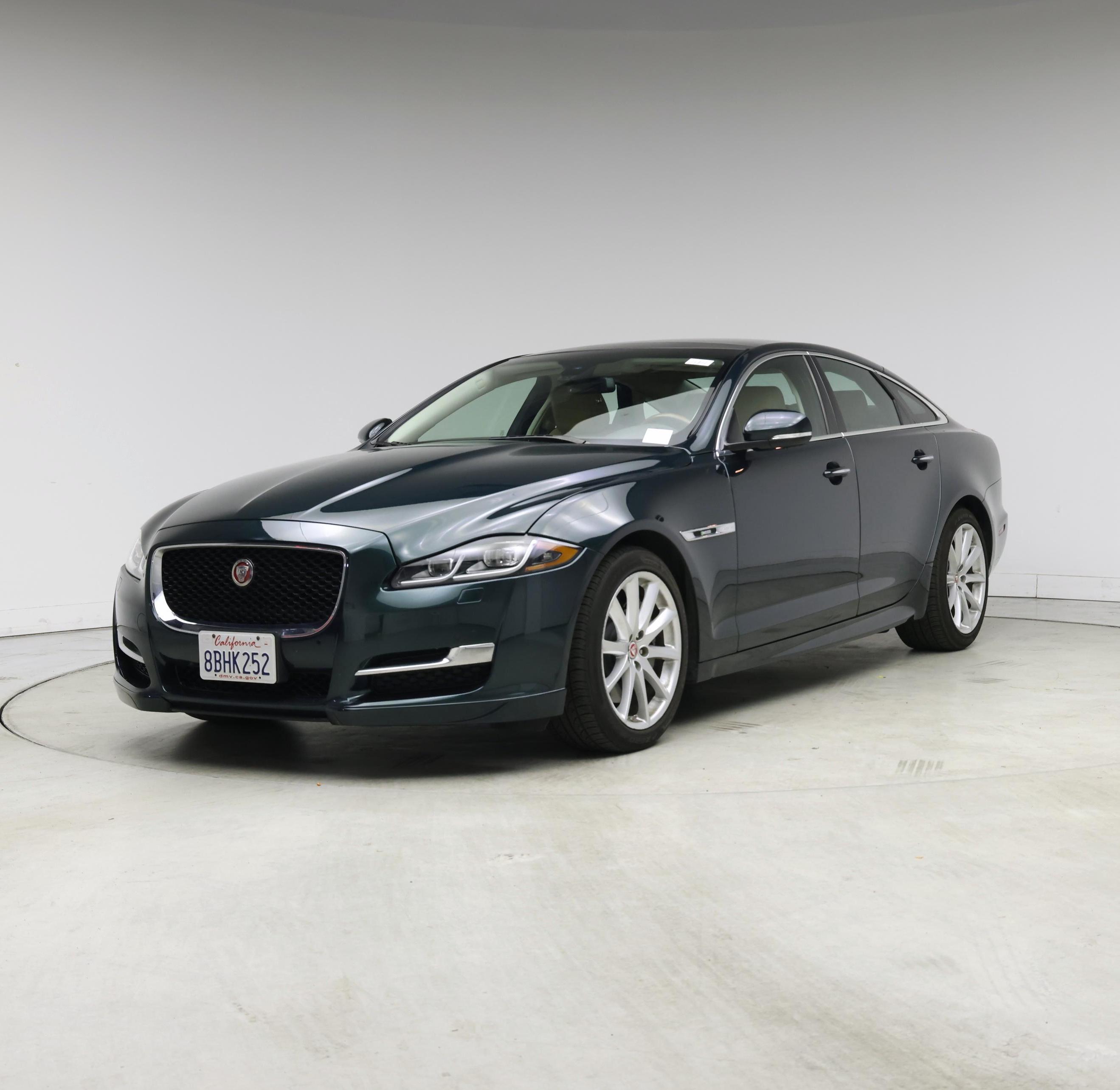 Thumbnail: 2017 Jaguar XJ - 4