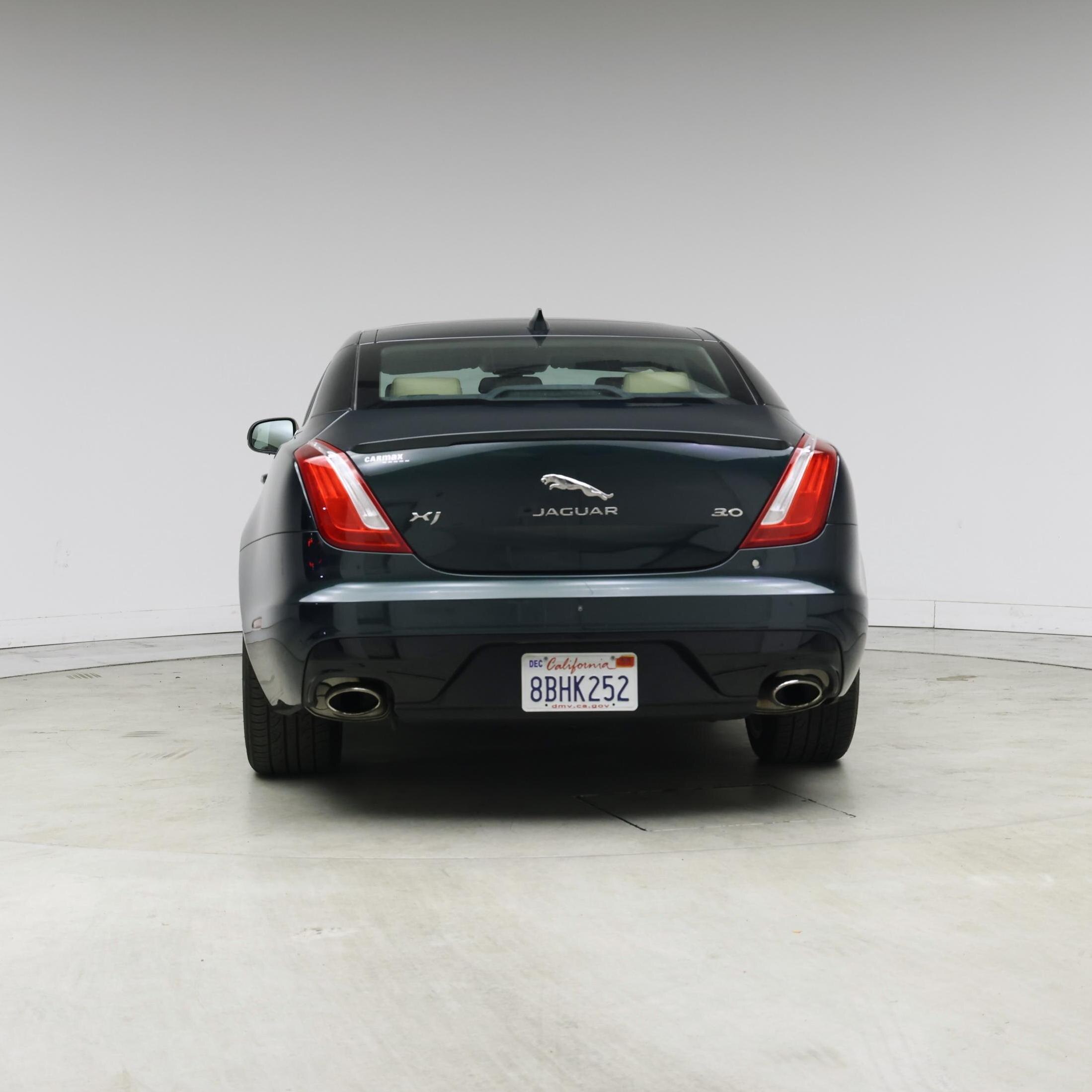 Thumbnail: 2017 Jaguar XJ - 6