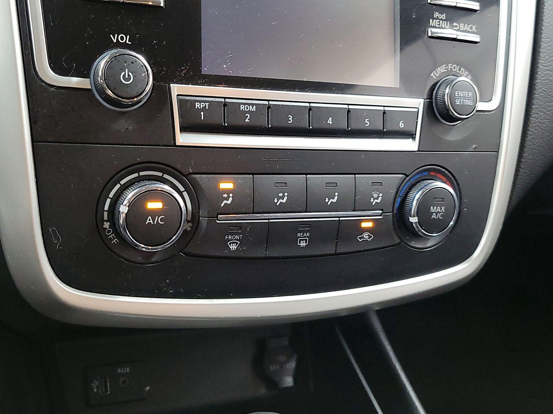 Thumbnail: 2017 Nissan Altima - 15