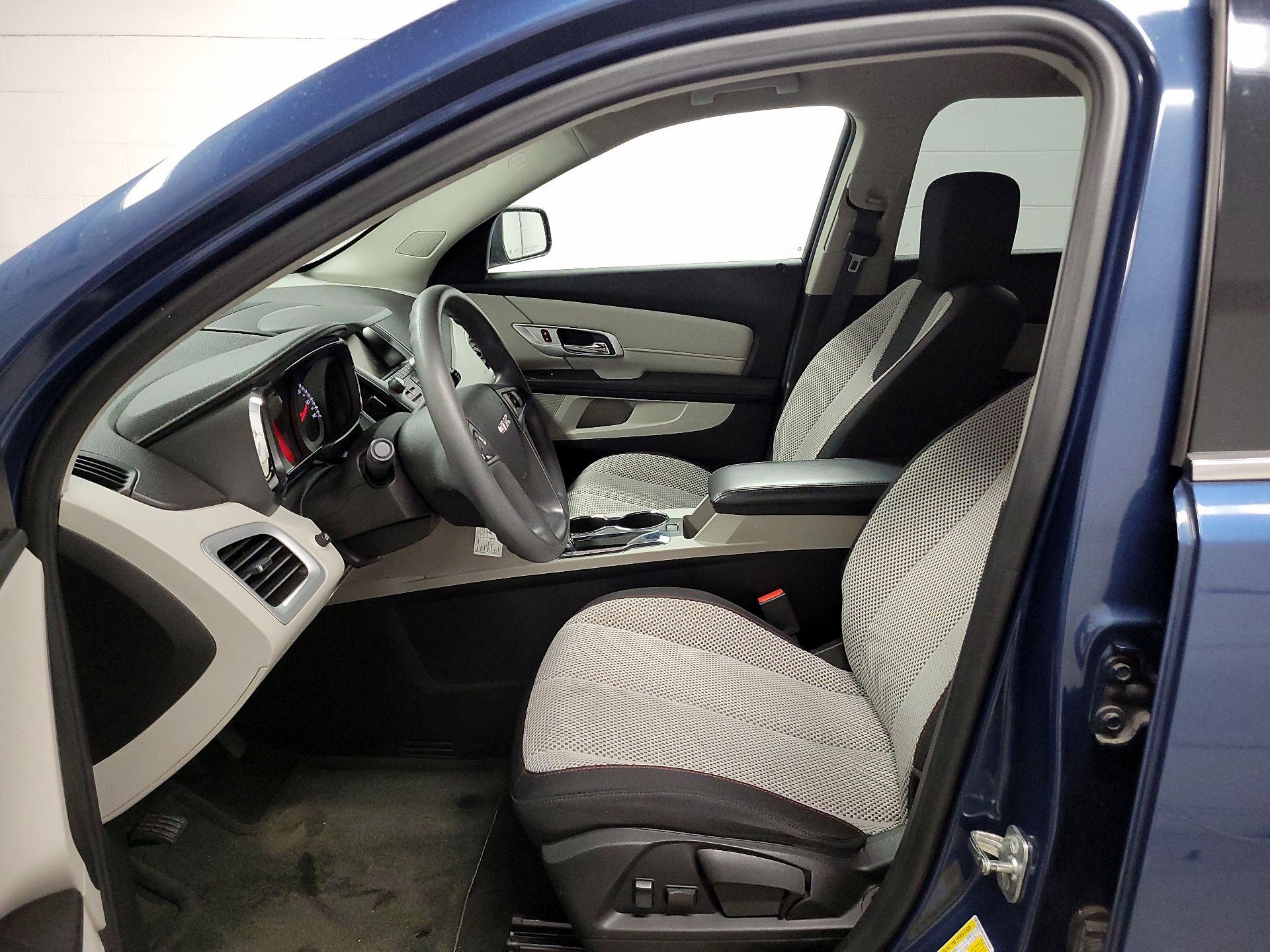 Thumbnail: 2017 GMC Terrain - 11