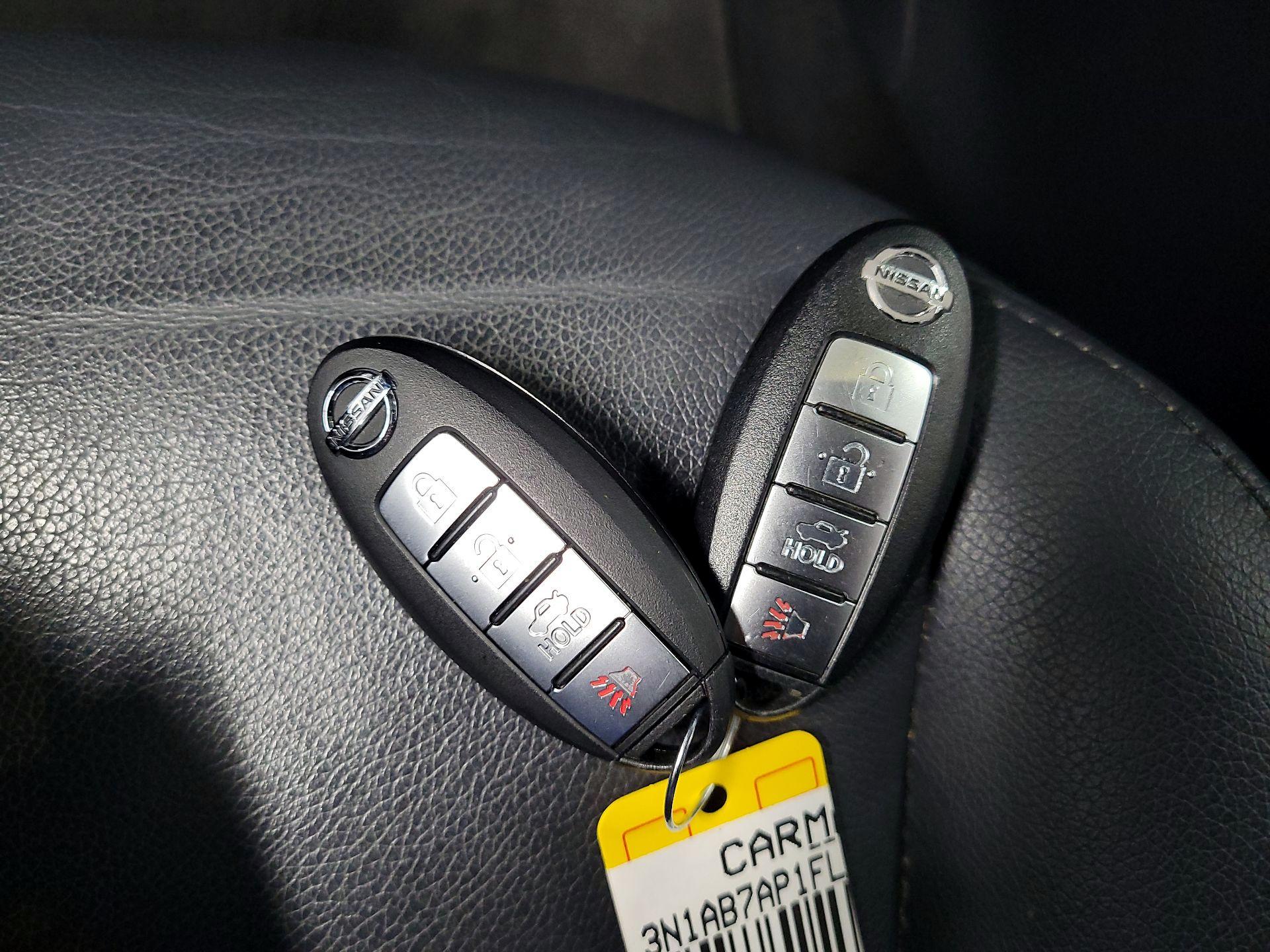 Thumbnail: 2015 Nissan Sentra - 19