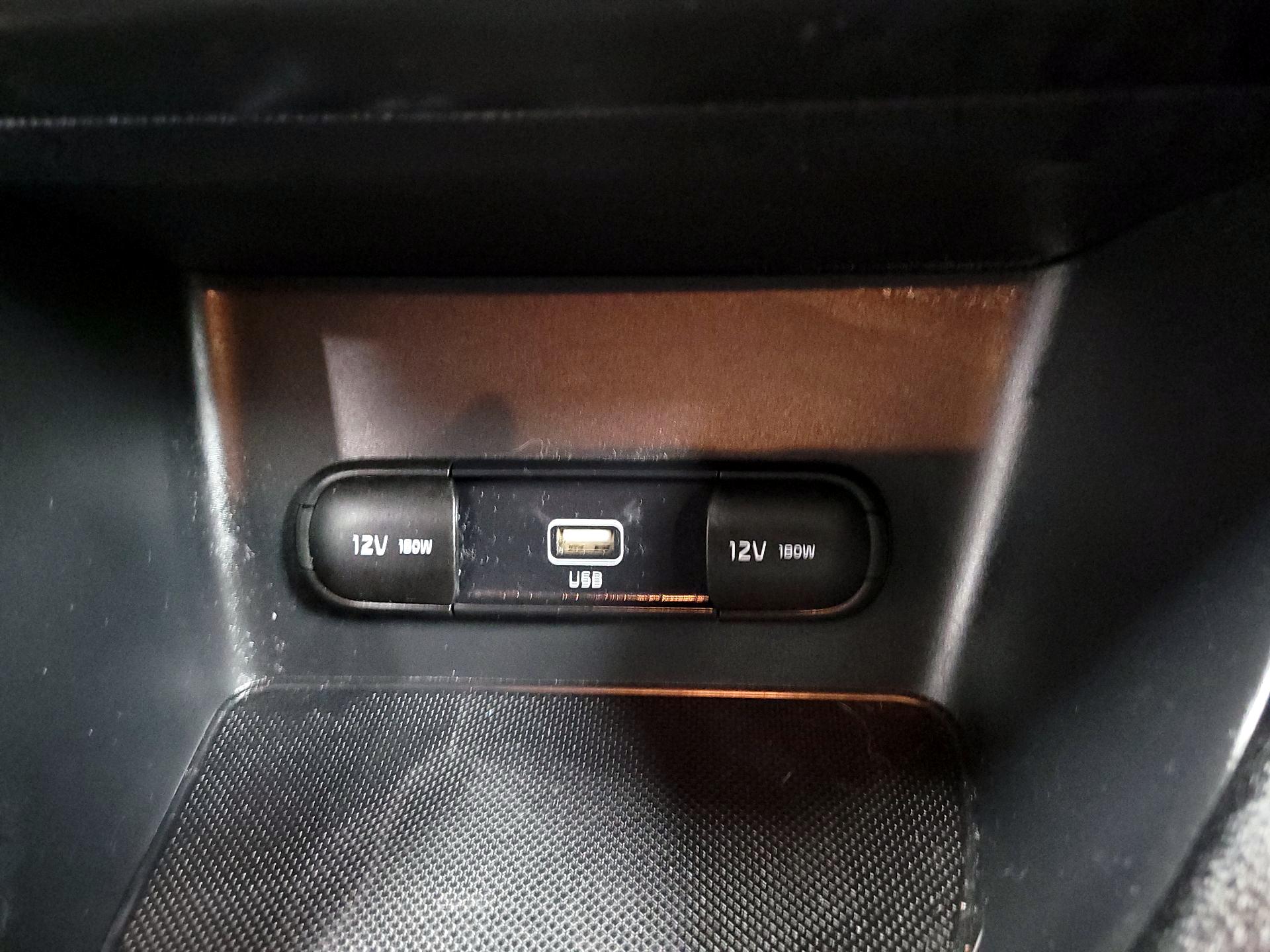 Thumbnail: 2020 Kia Sportage - 18