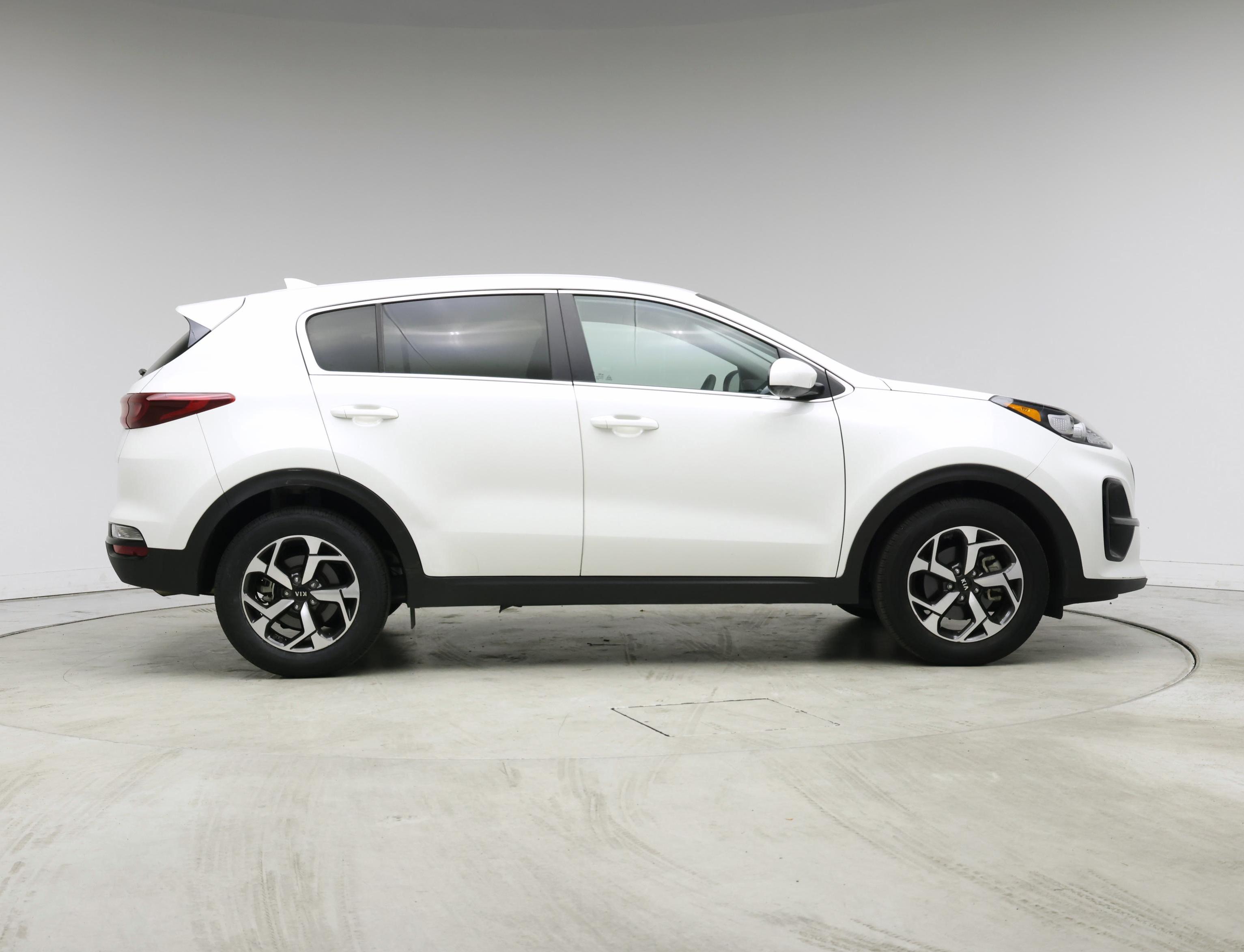 Thumbnail: 2020 Kia Sportage - 7