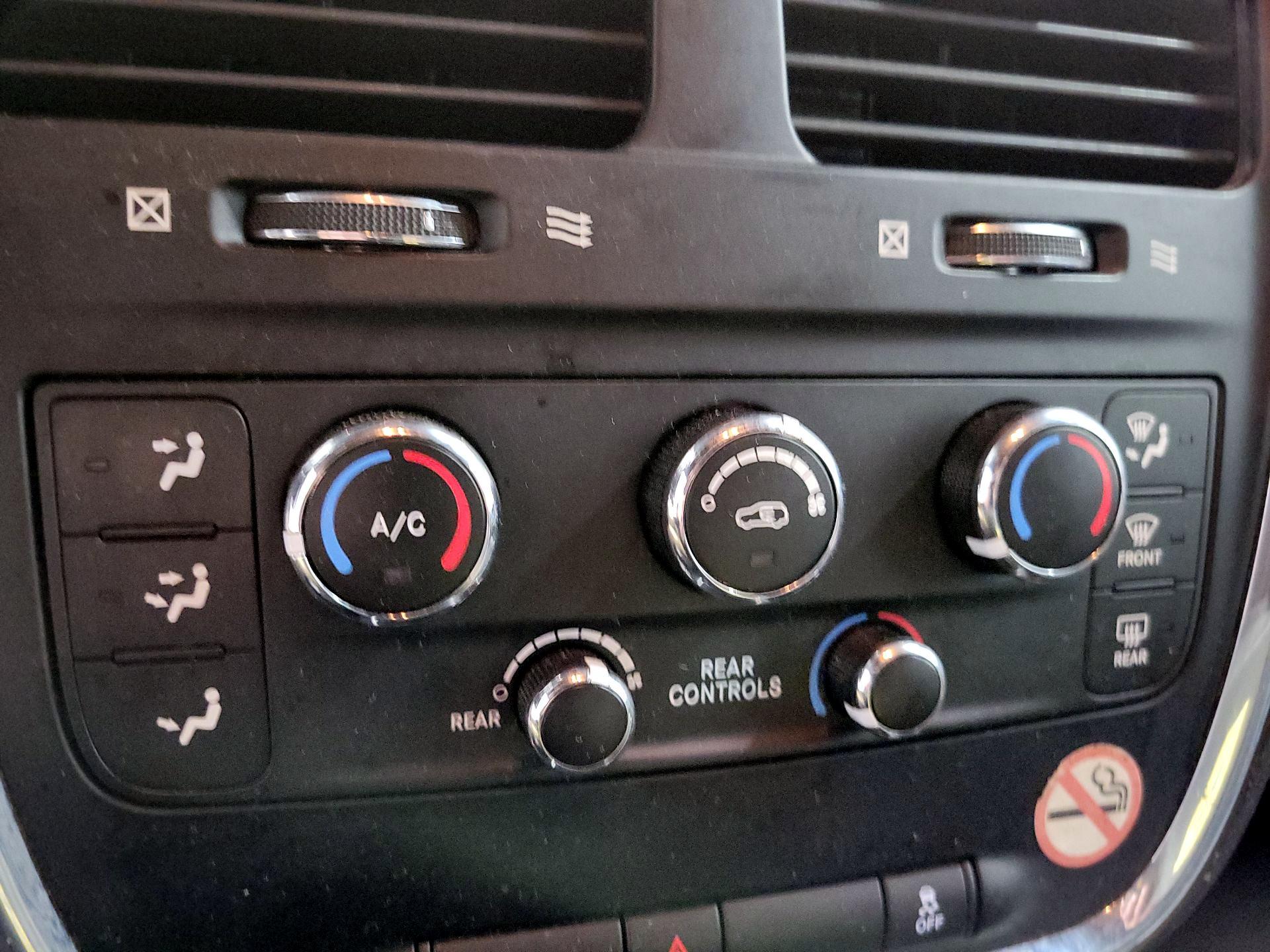 Thumbnail: 2019 Dodge Grand Caravan - 14