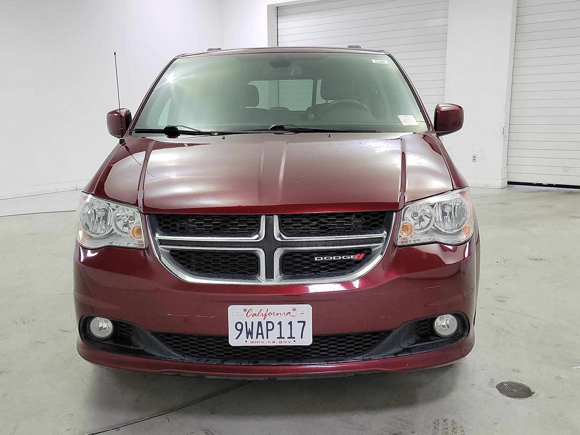 Thumbnail: 2019 Dodge Grand Caravan - 2