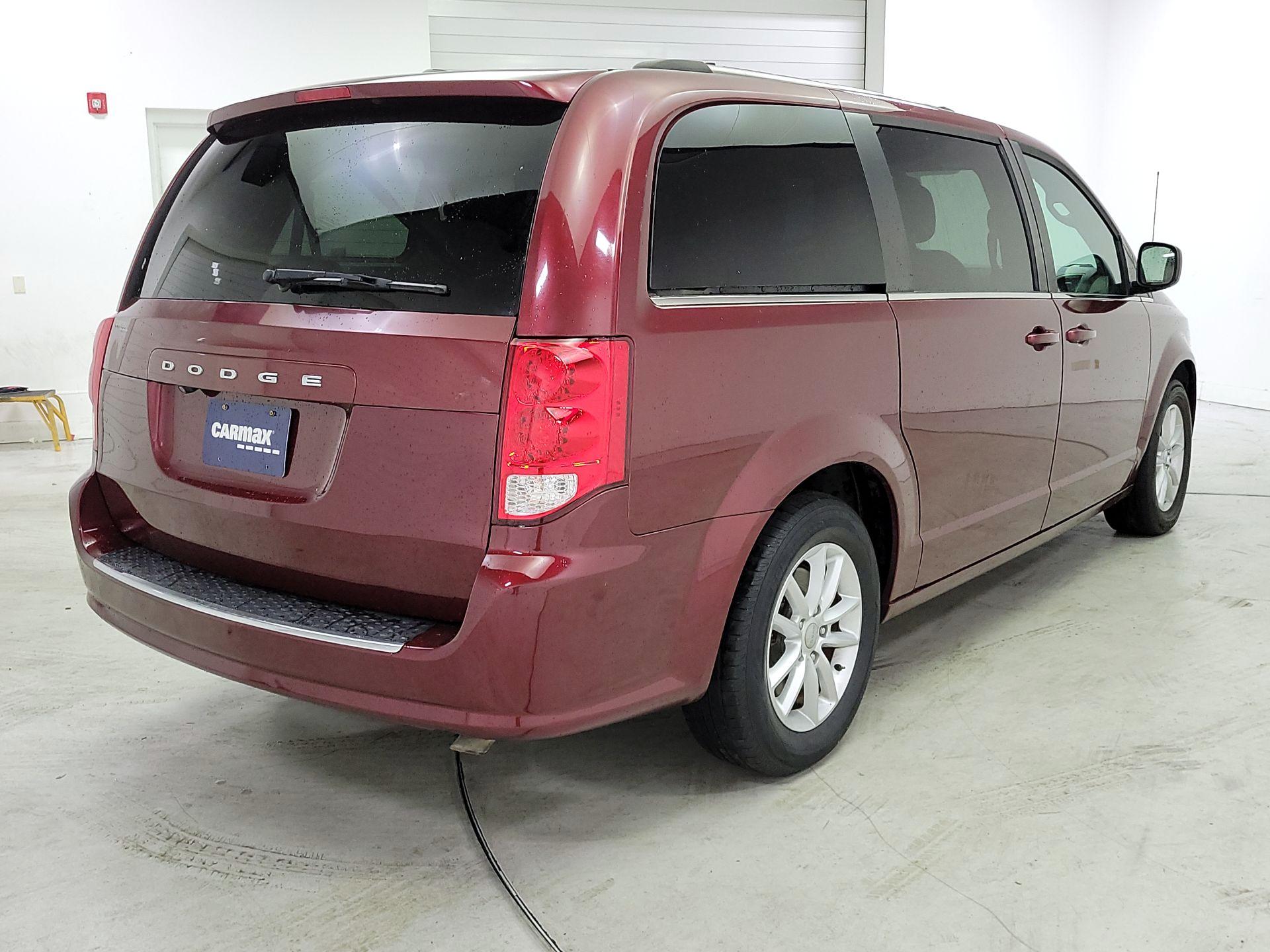 Thumbnail: 2019 Dodge Grand Caravan - 5