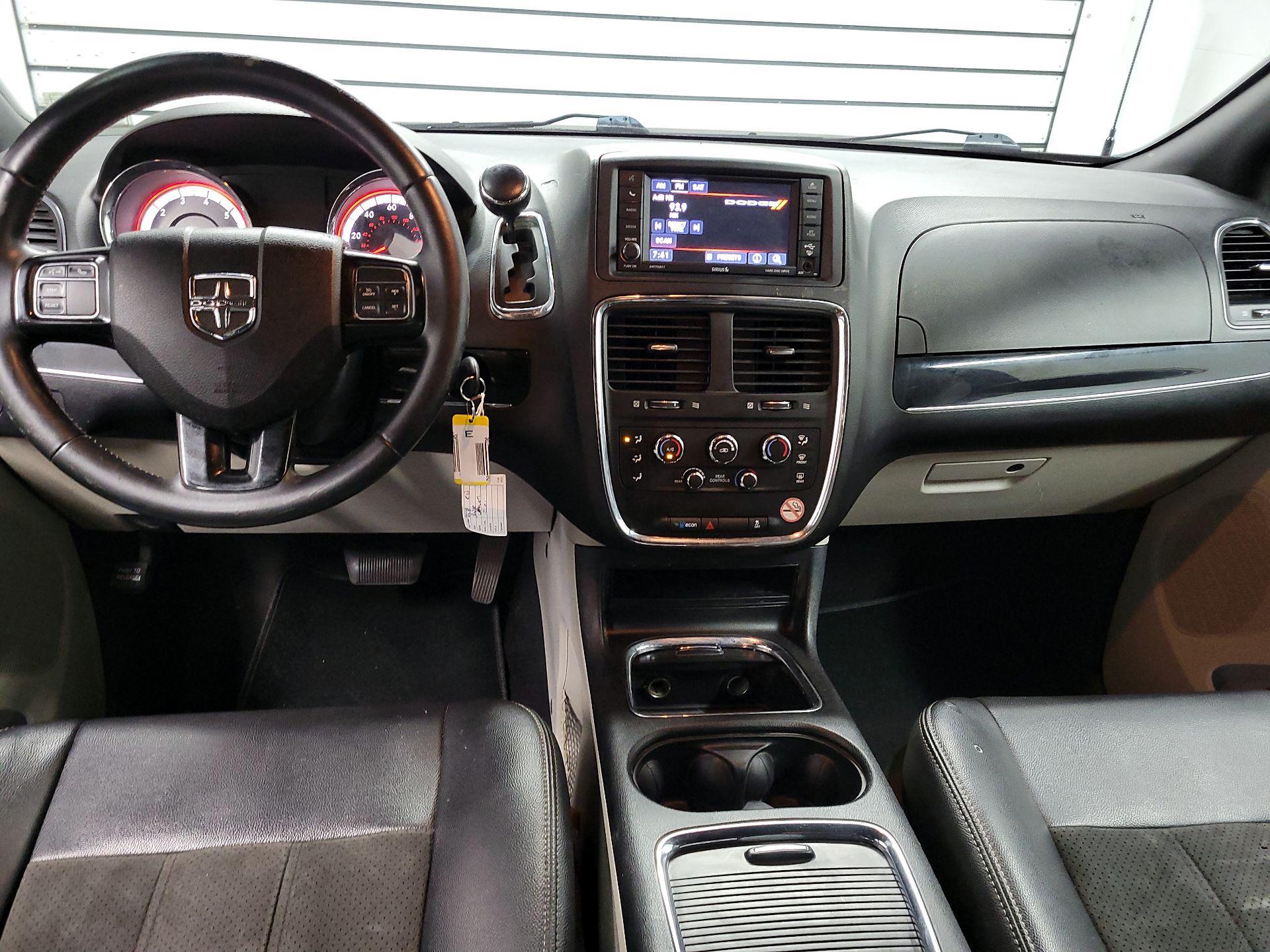 Thumbnail: 2019 Dodge Grand Caravan - 8