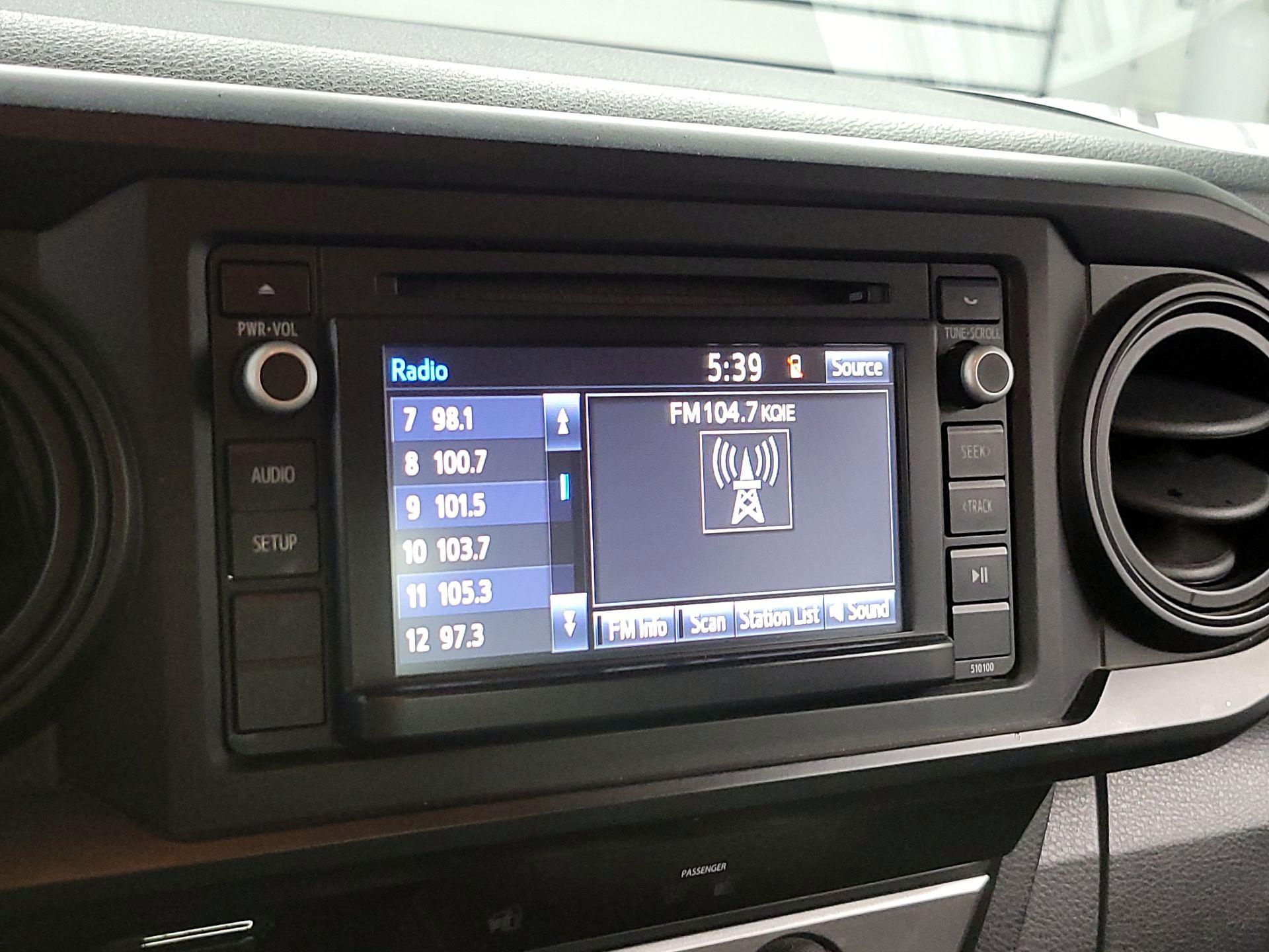 Thumbnail: 2017 Toyota Tacoma - 12