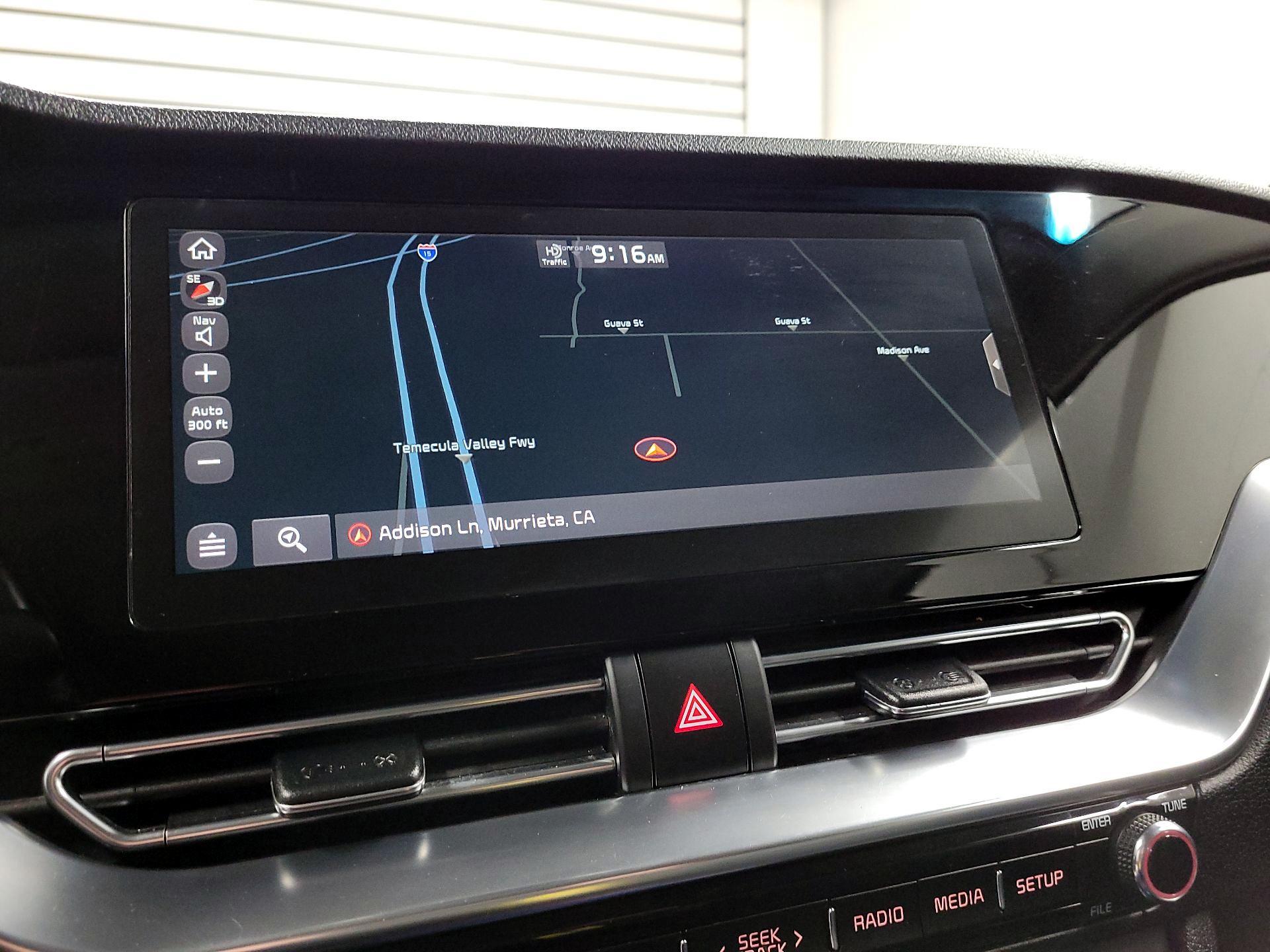 Thumbnail: 2020 Kia Niro - 12