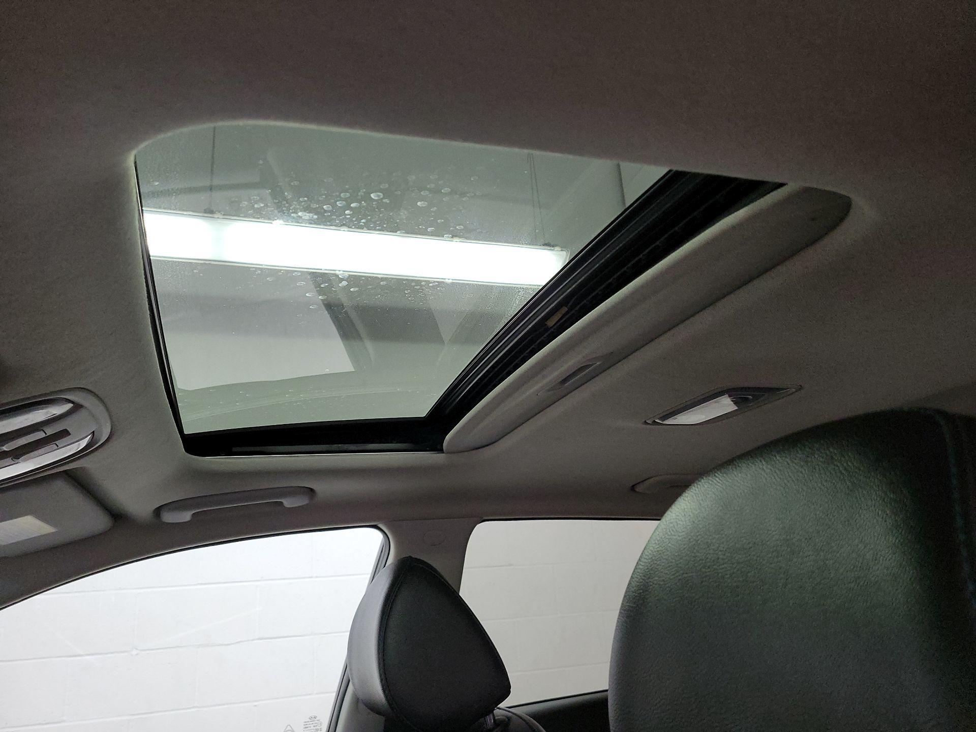 Thumbnail: 2020 Kia Niro - 18