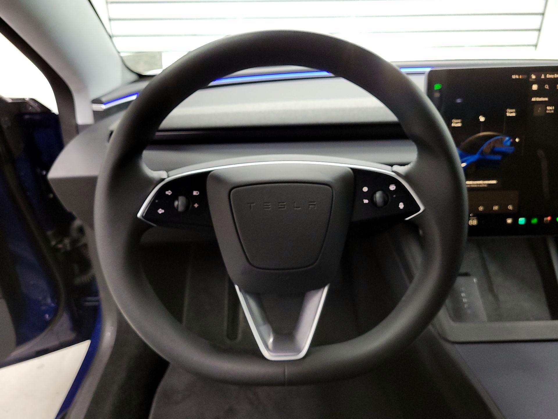 Thumbnail: 2025 Tesla Model 3 - 10