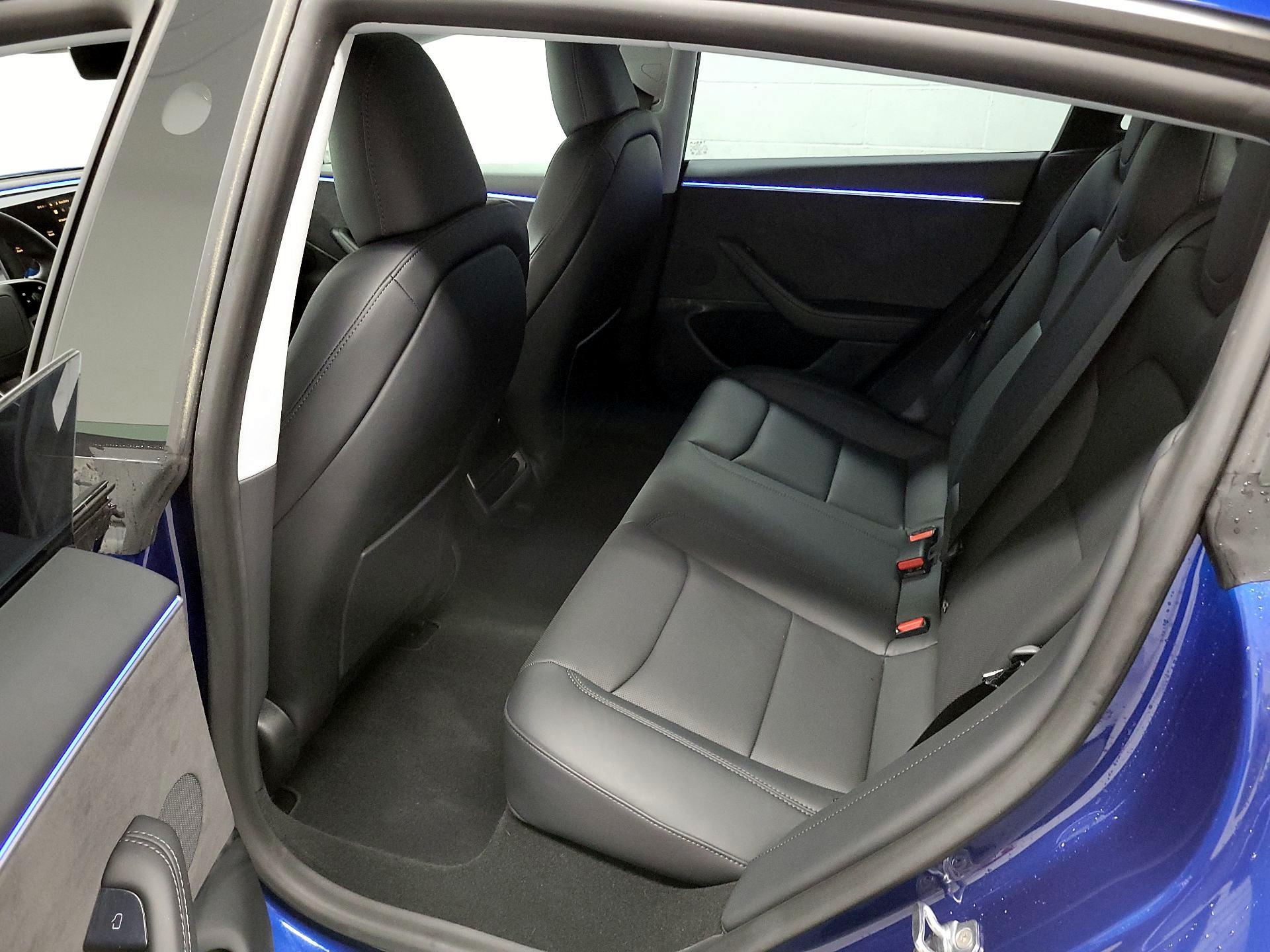 Thumbnail: 2025 Tesla Model 3 - 19