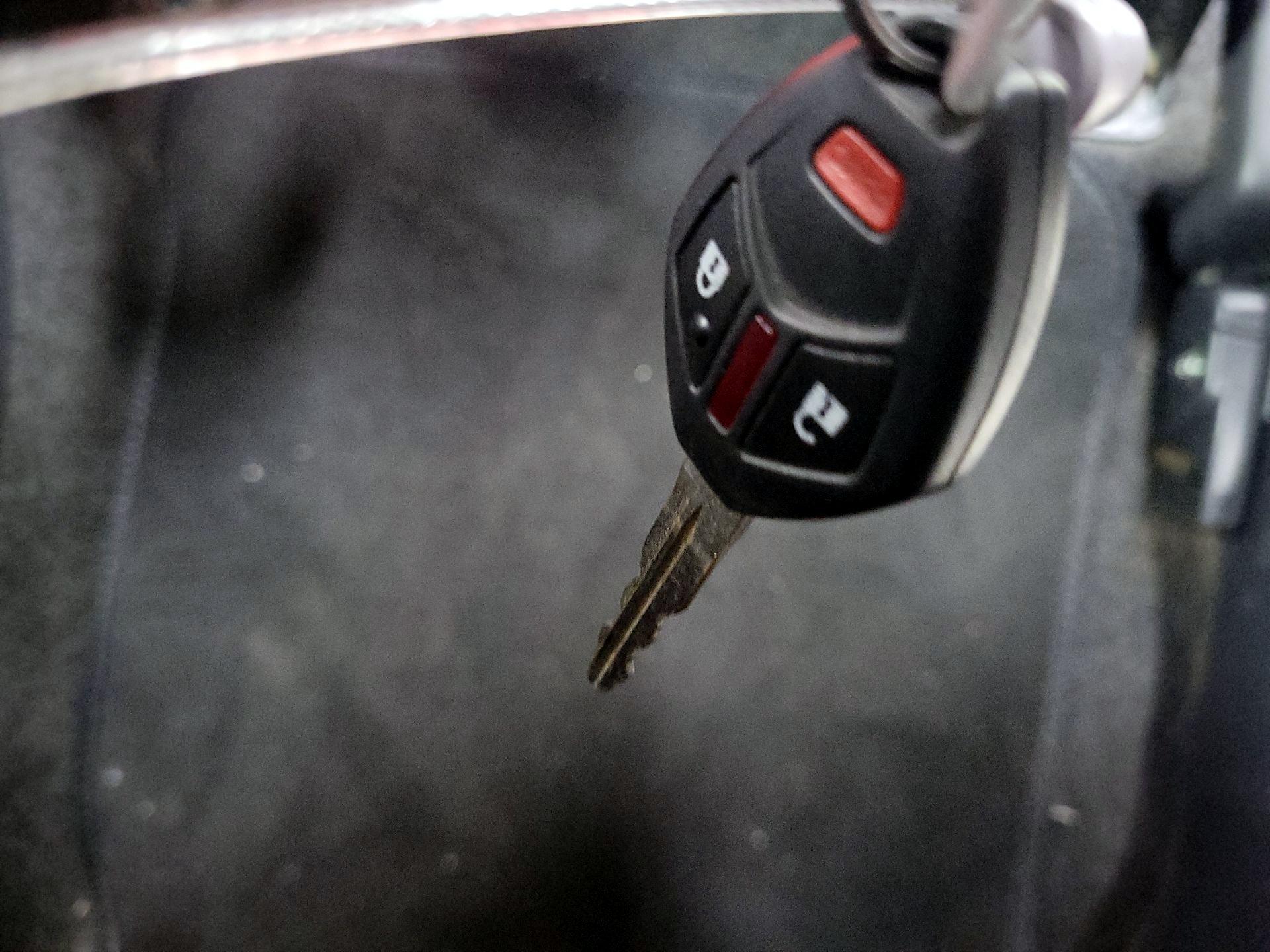 Thumbnail: 2015 Mitsubishi Mirage - 17