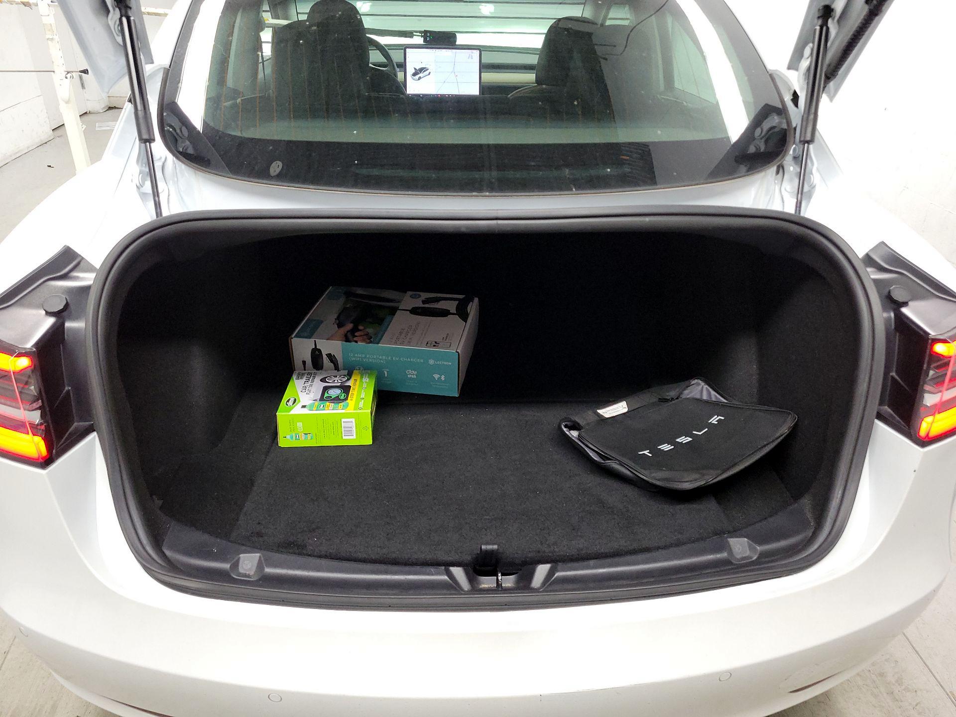 Thumbnail: 2020 Tesla Model 3 - 16