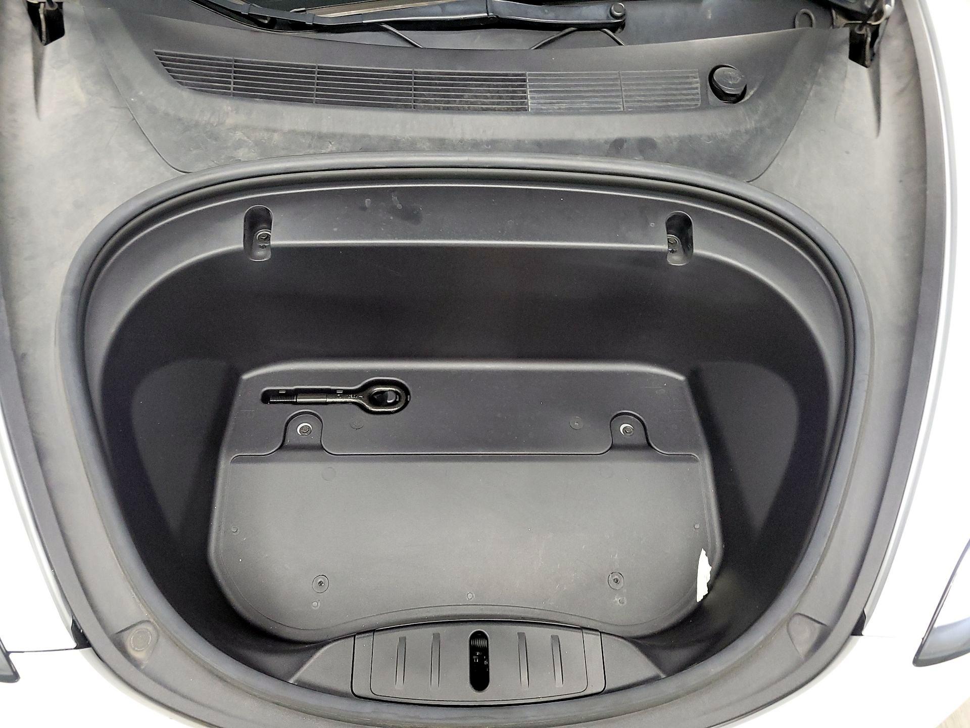 Thumbnail: 2020 Tesla Model 3 - 17