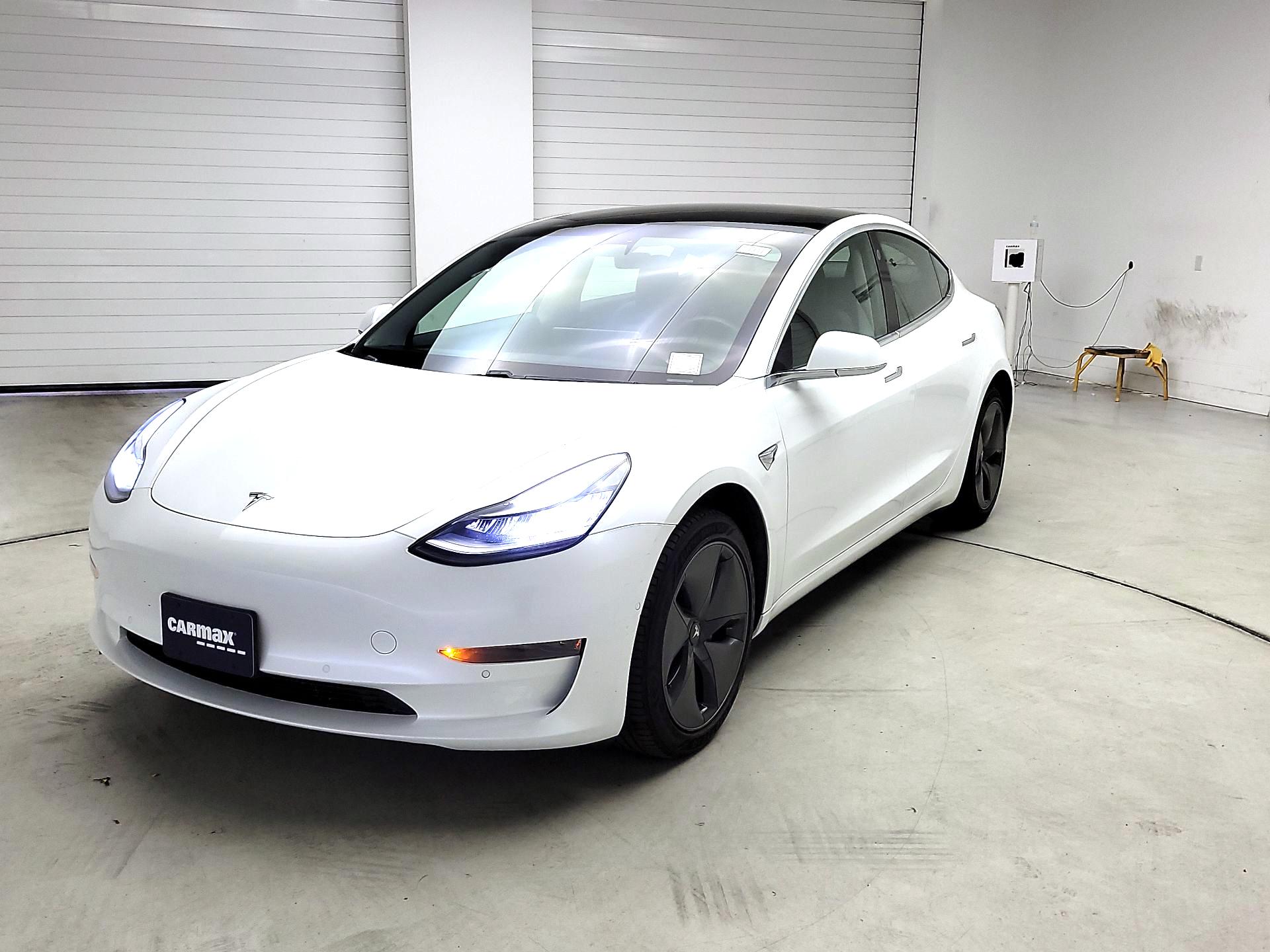 Thumbnail: 2020 Tesla Model 3 - 3