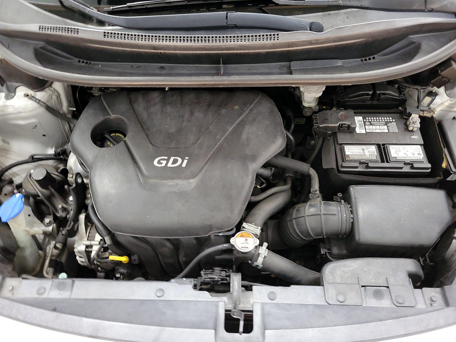 Thumbnail: 2015 Kia Rio5 - 17