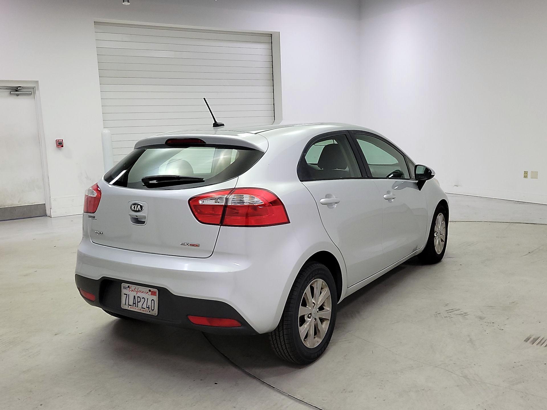 Thumbnail: 2015 Kia Rio5 - 5