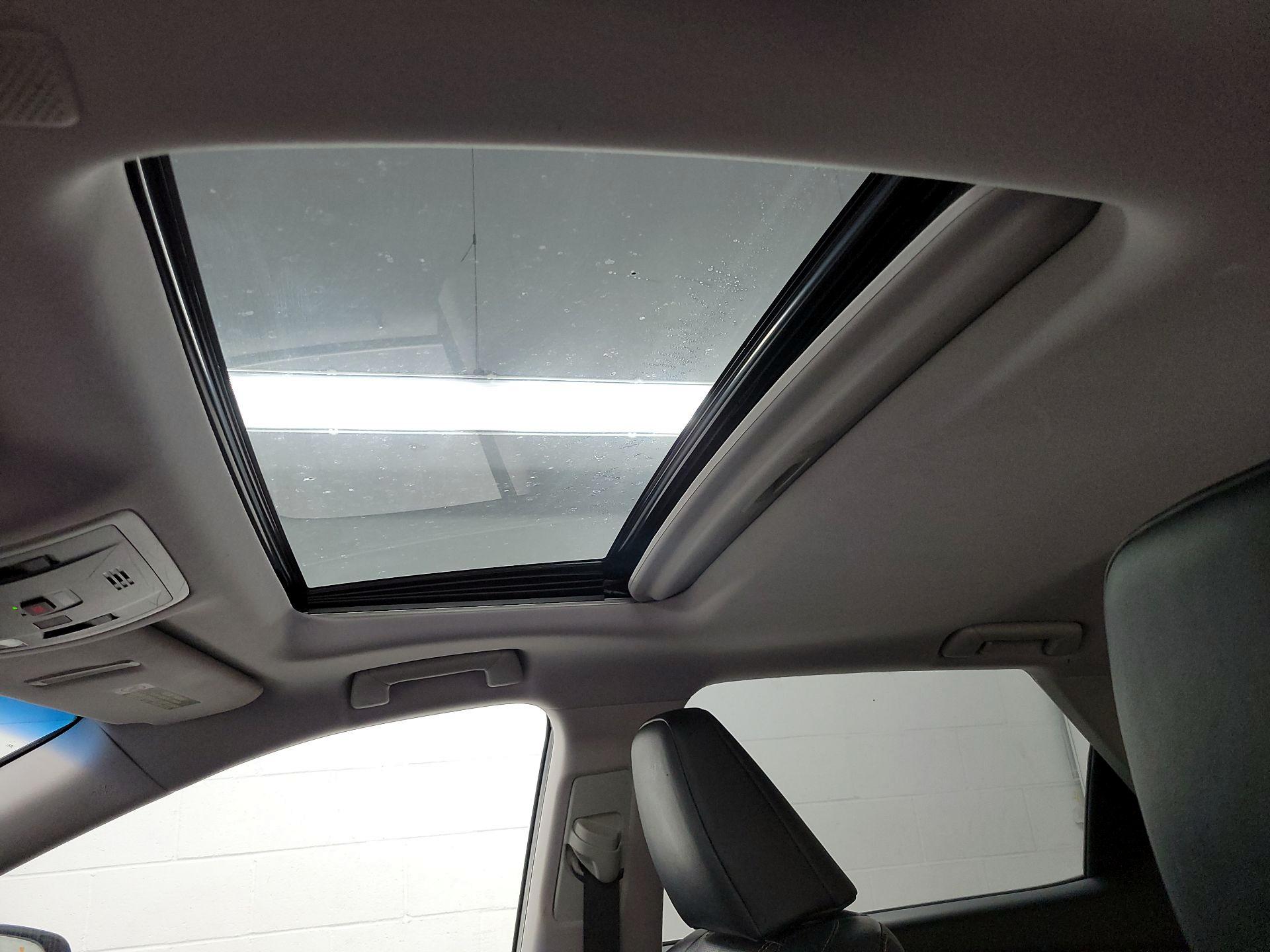 Thumbnail: 2018 Lexus RX - 18