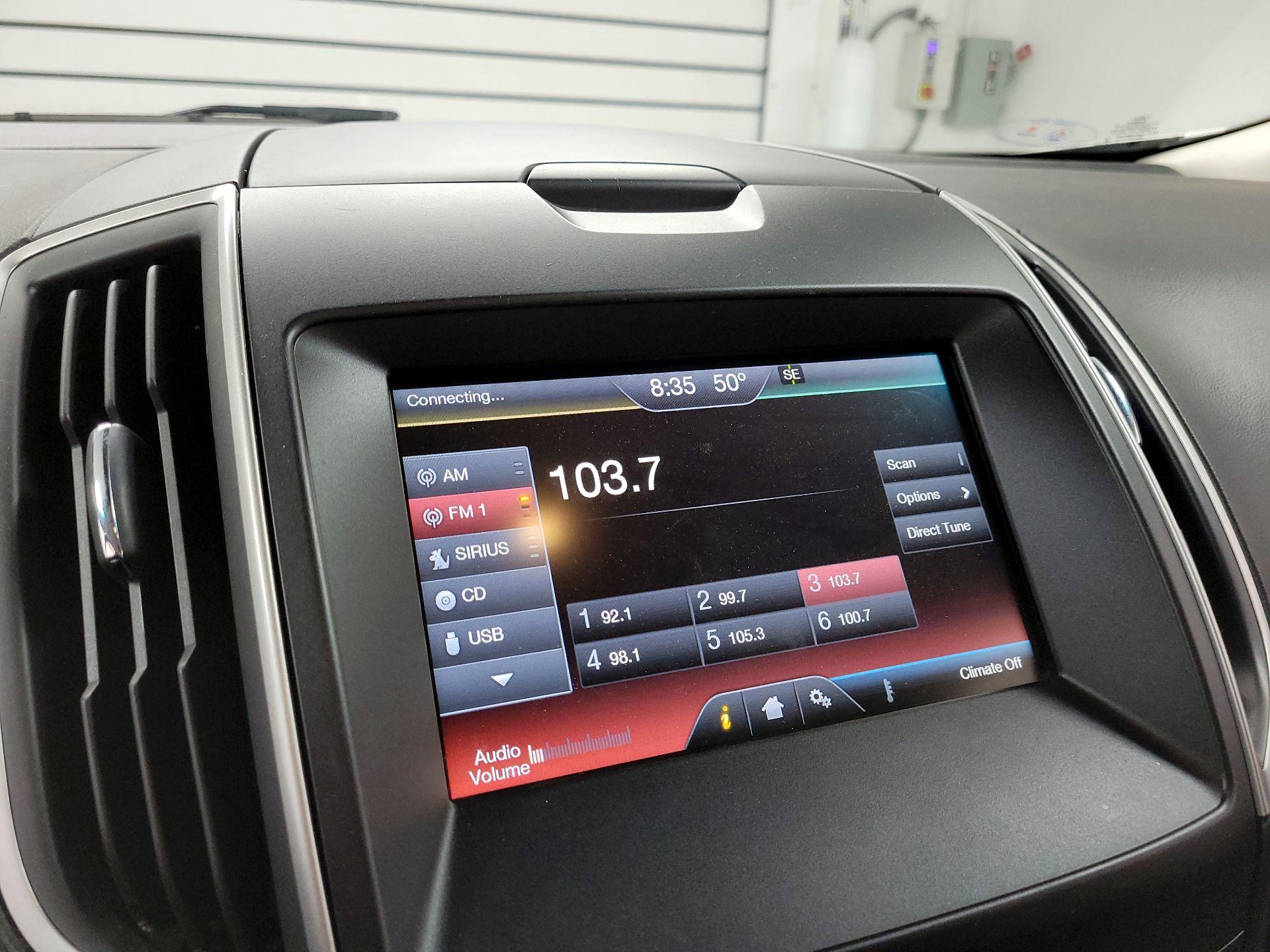 Thumbnail: 2015 Ford Edge - 15