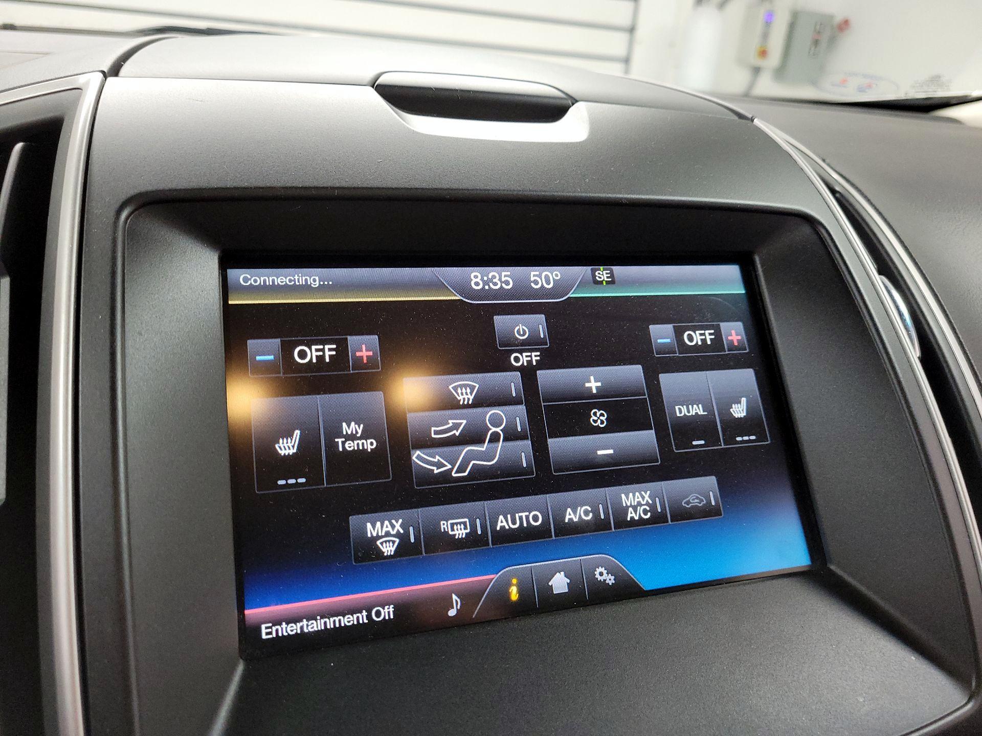 Thumbnail: 2015 Ford Edge - 16