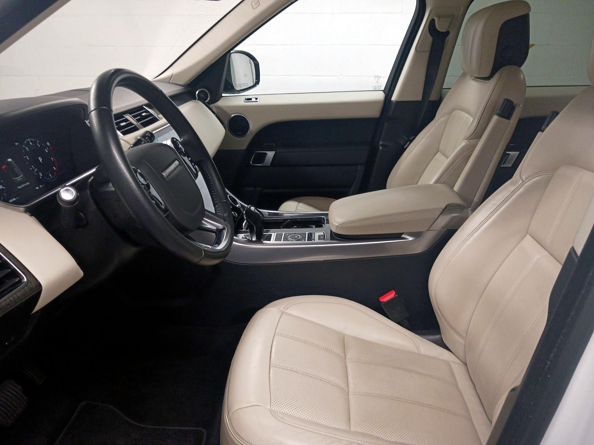 Thumbnail: 2020 Land Rover Range Rover Sport - 11