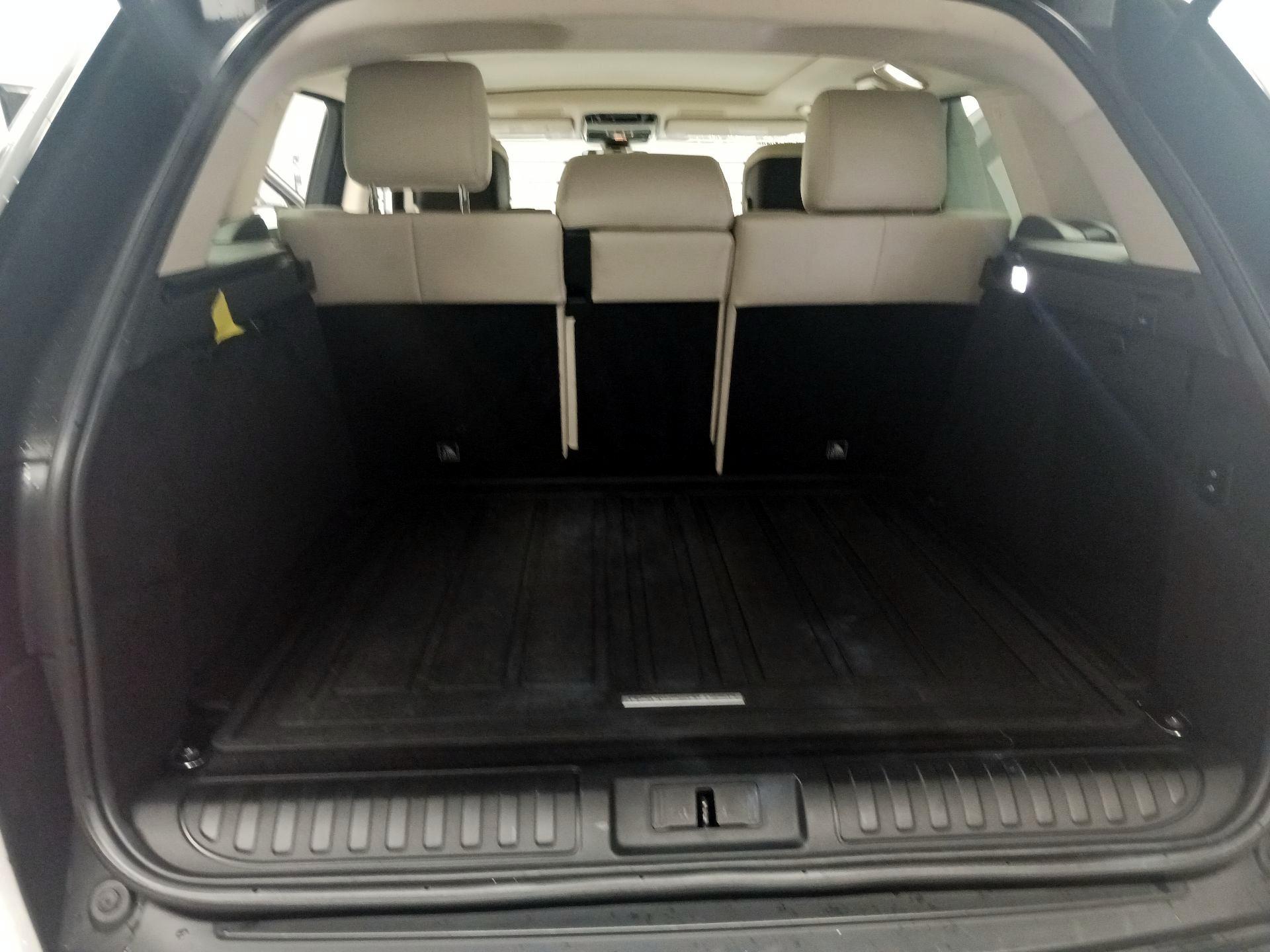 Thumbnail: 2020 Land Rover Range Rover Sport - 18