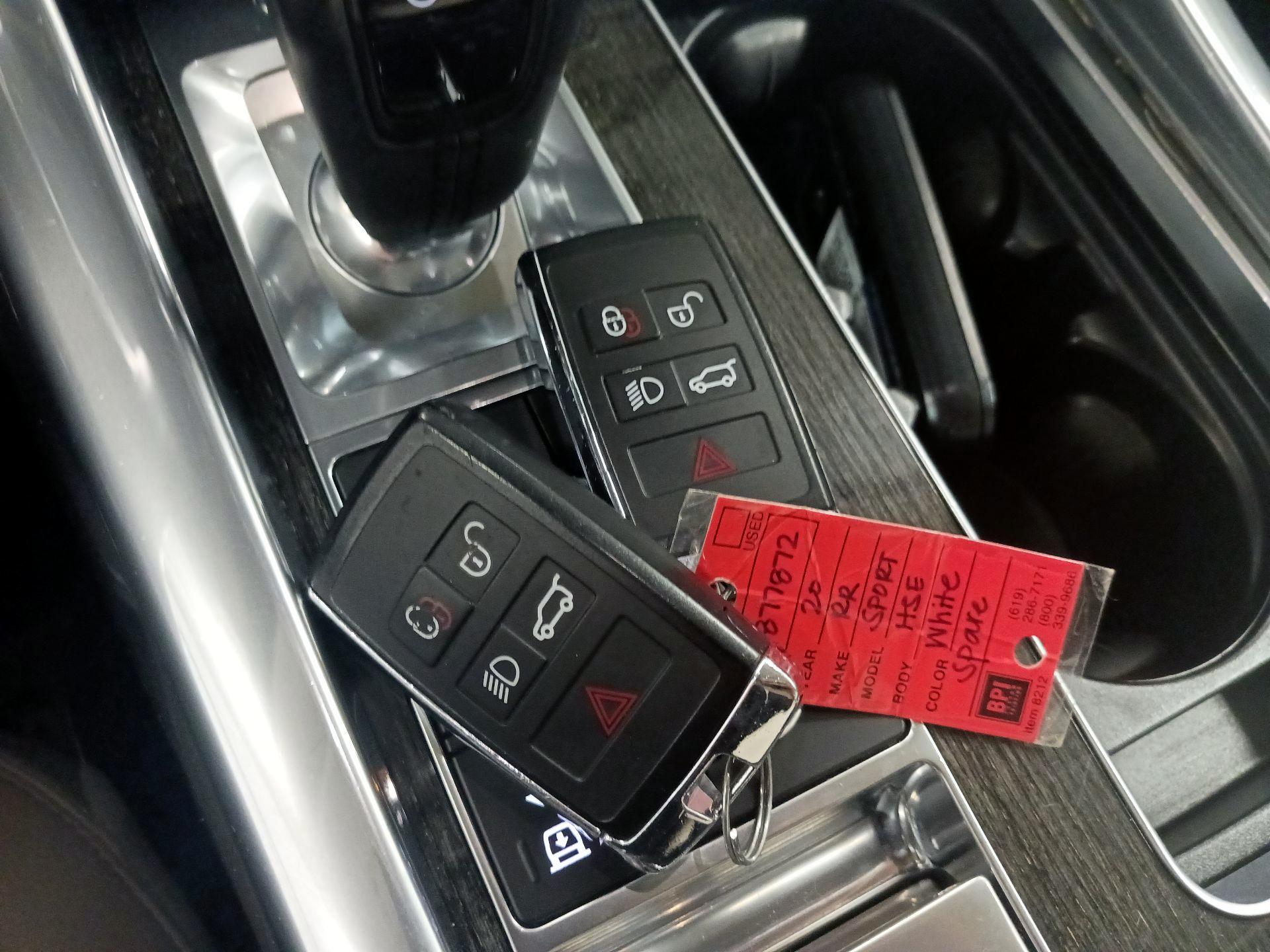 Thumbnail: 2020 Land Rover Range Rover Sport - 20