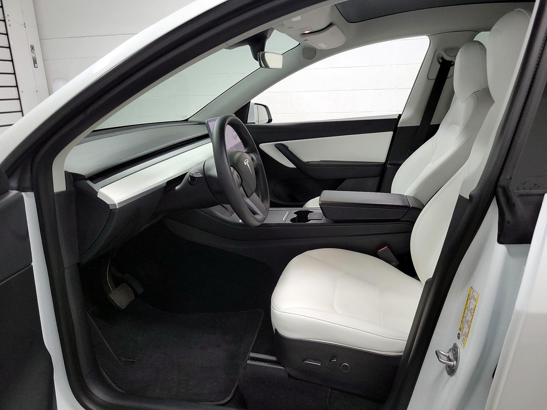 Thumbnail: 2022 Tesla Model Y - 9