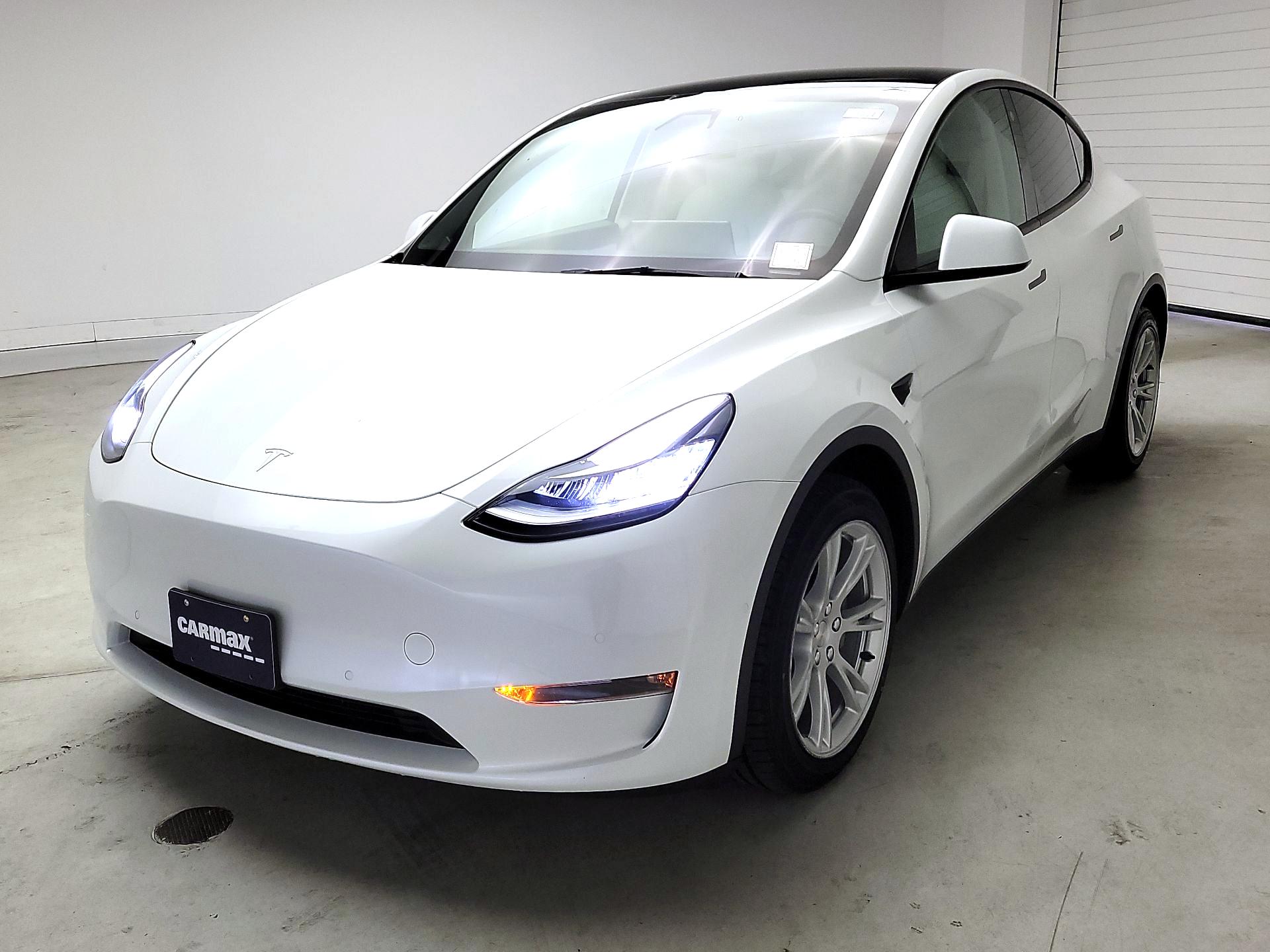 Thumbnail: 2022 Tesla Model Y - 3